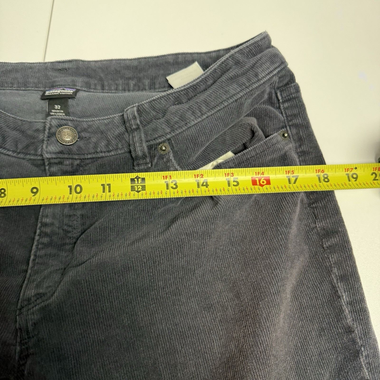 Patagonia Patagonia Womens Corduroy Pants 32 14 Gray Organic Cotton Size 36" / US 14 / IT 50 - 12 Thumbnail
