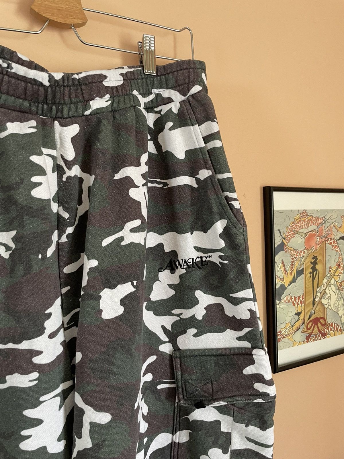 Awake NY Awake NY baggy snow camo cargo sweatpants Size US 34 / EU 50 - 2 Thumbnail