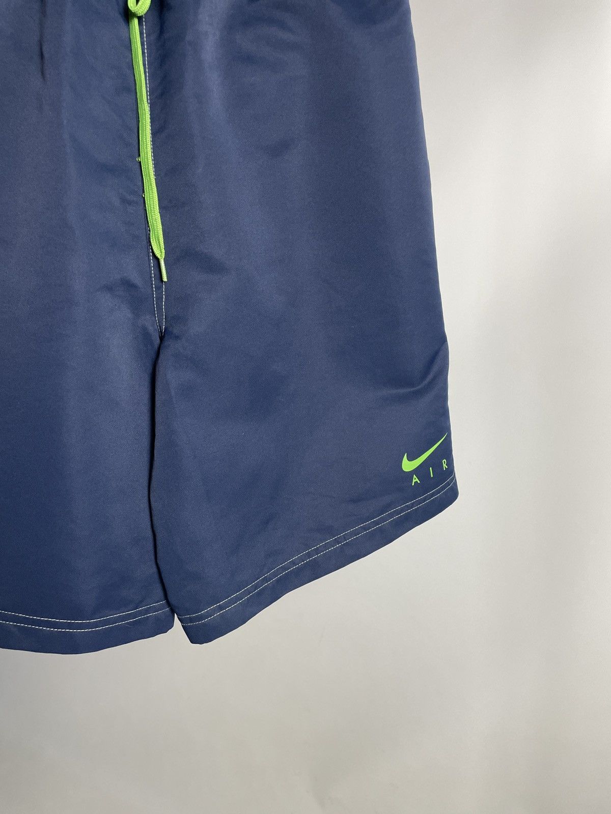 Nike VINTAGE 🐢 Nike Air max nylon pocket cargo tracking shorts Size US 32 / EU 48 - 6 Thumbnail