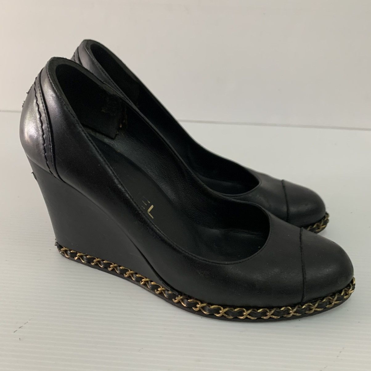 Chanel Chanel Black Leather Wedges Shoes Size US 7.5 / IT 37.5 - 5 Thumbnail