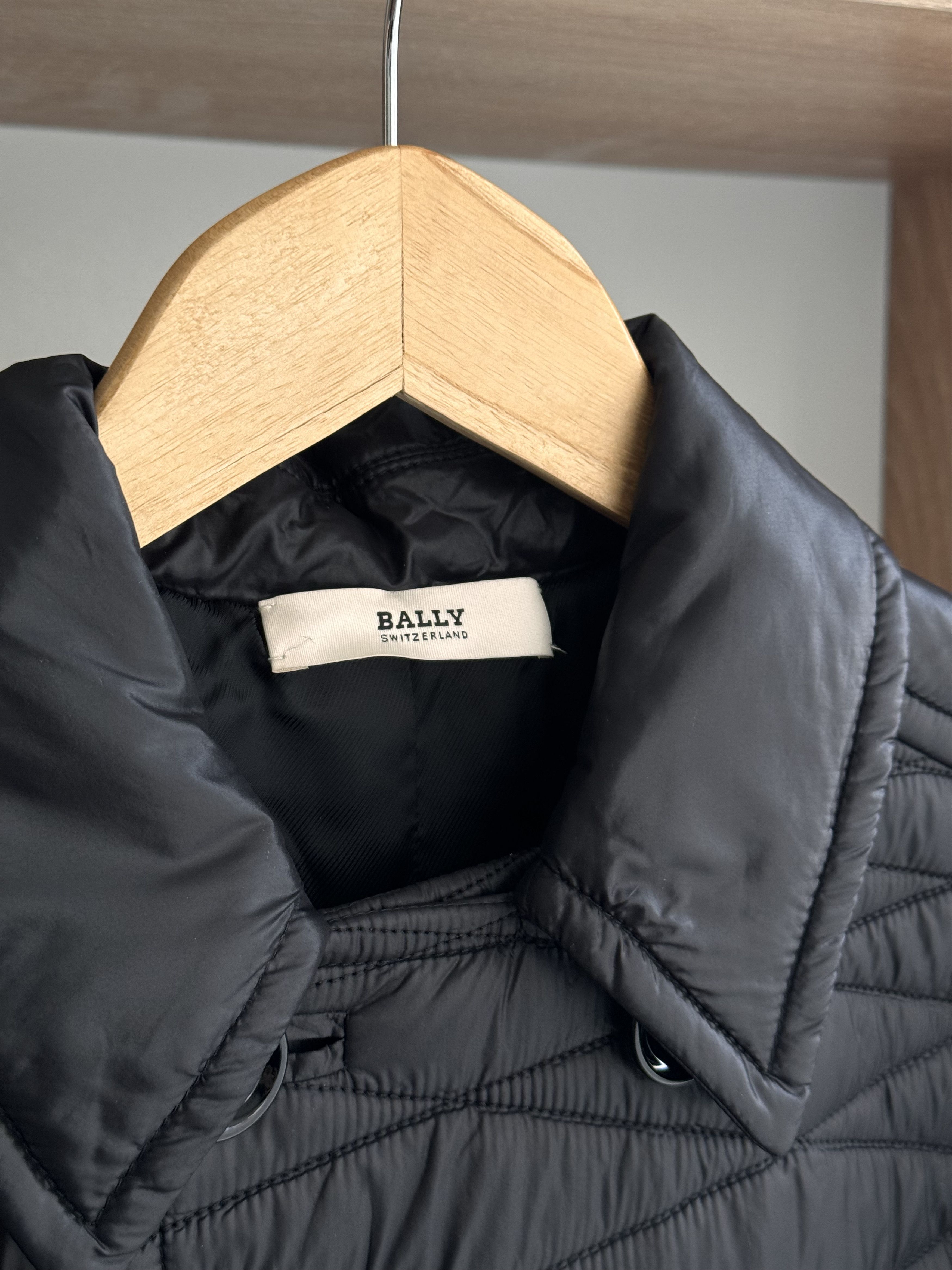 Bally Vintage Bally Switzerland Luxury Black W’ Puffer Jacket Size S / US 4 / IT 40 - 5 Thumbnail