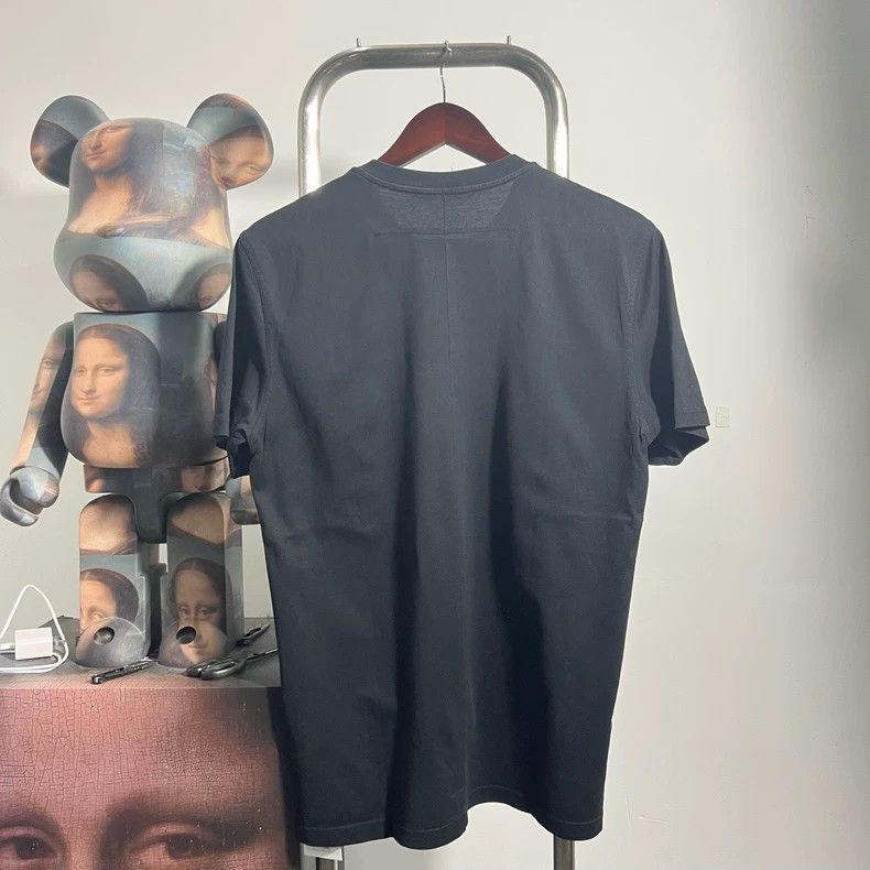 Givenchy Givenchy Shark short-sleeve S1122 Size US M / EU 48-50 / 2 - 2 Thumbnail