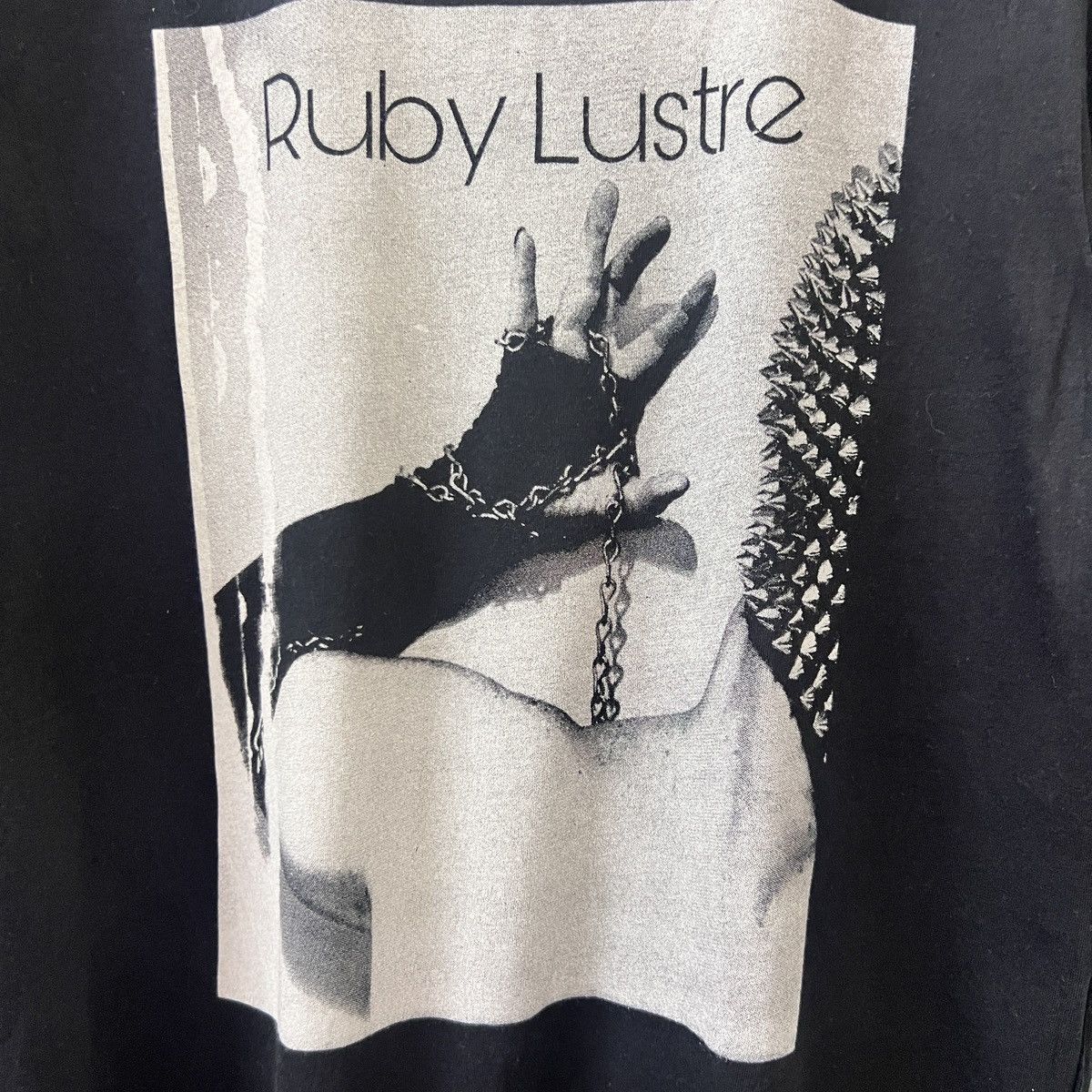 Band Tees RUBY LUSTRE HEX BOX ALBUM TEE Size US L / EU 52-54 / 3 - 2 Thumbnail