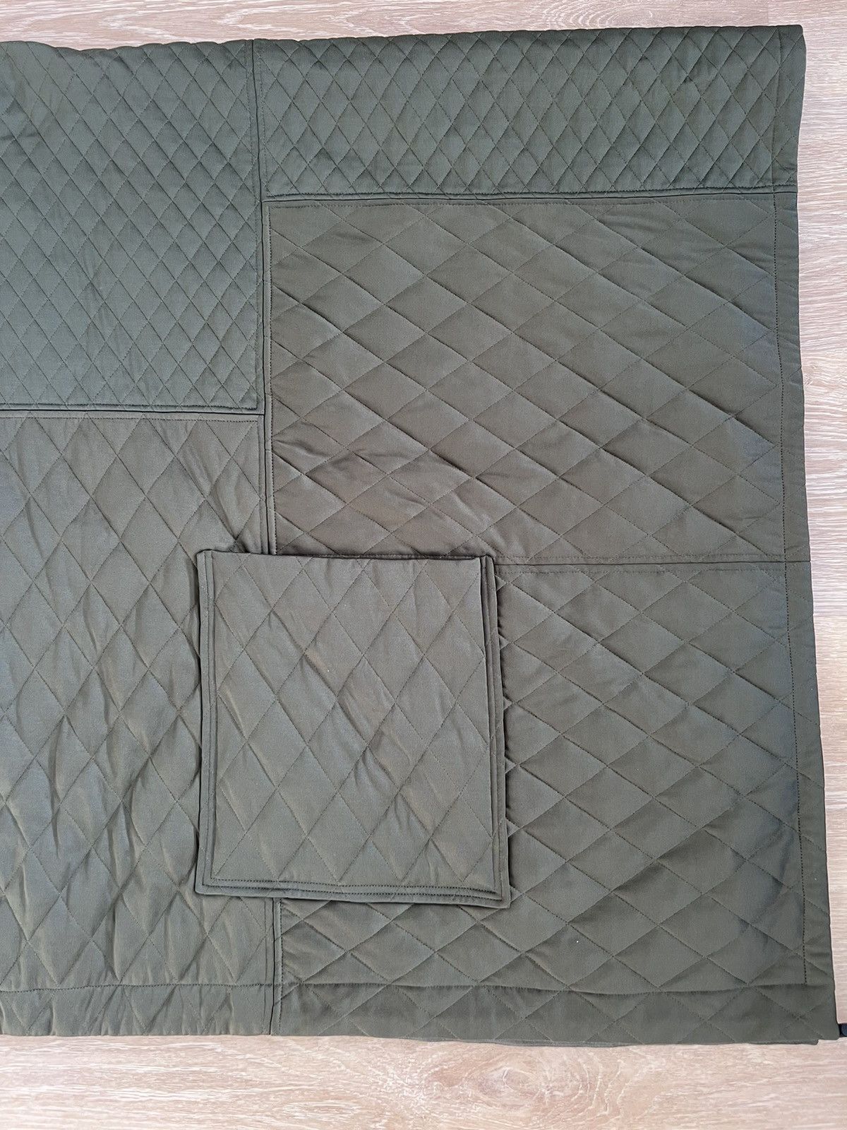 Valentino Poncho cloak in quilted polyamide/cotton blend, Italy Size US L / EU 52-54 / 3 - 10 Thumbnail
