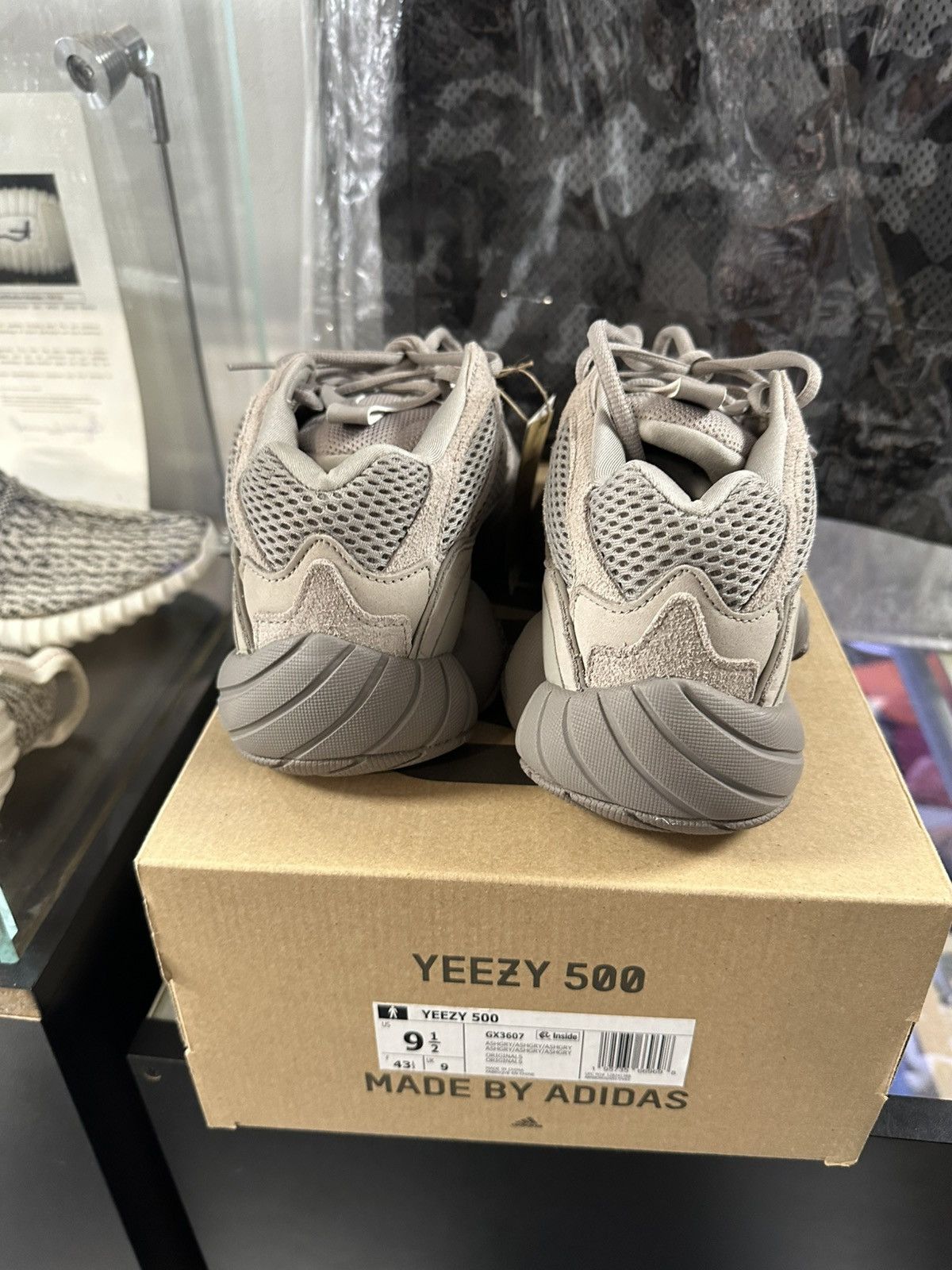 Yeezy Yeezy 500 ‘Ash Gray’ Size US 9.5 / EU 42-43 - 4 Thumbnail