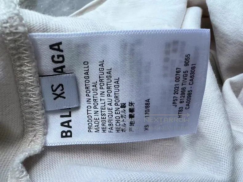 Balenciaga Balenciaga Off-white front and back logo short-sleeved T-s Size US XS / EU 42 / 0 - 4 Thumbnail