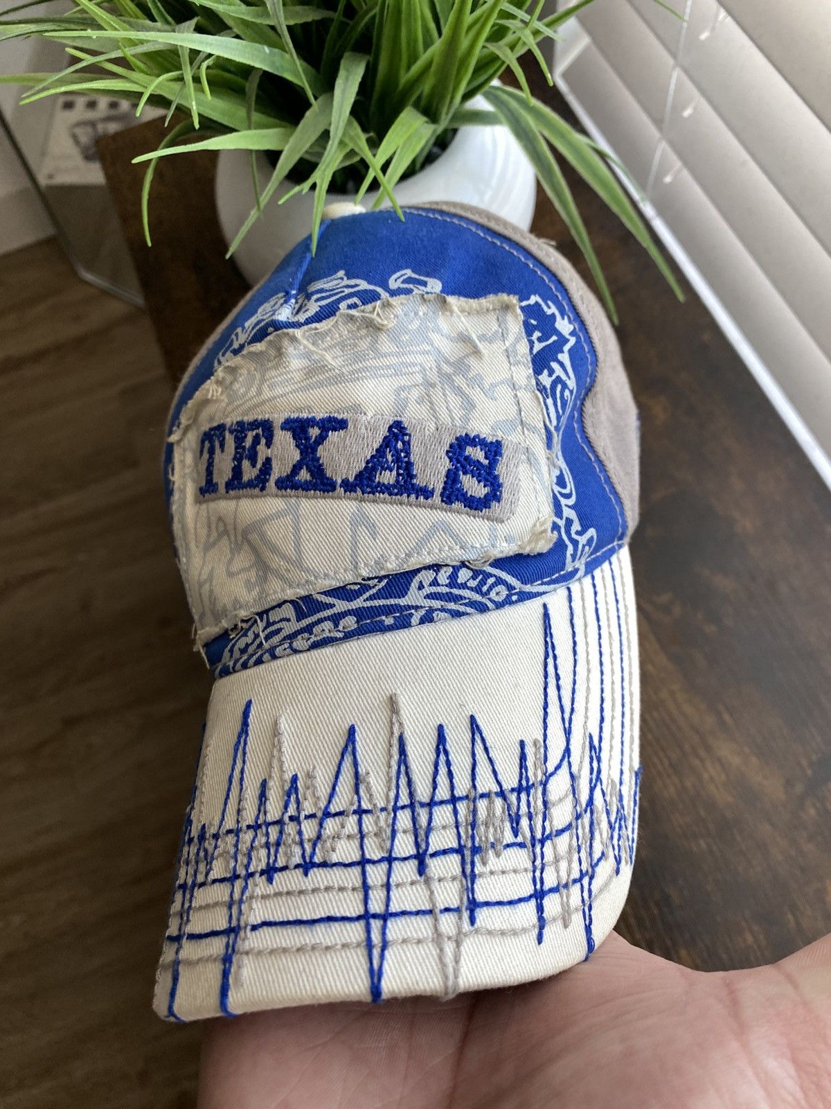 Vintage Y2K Texas Repair Stitch Hat Size ONE SIZE - 3 Thumbnail