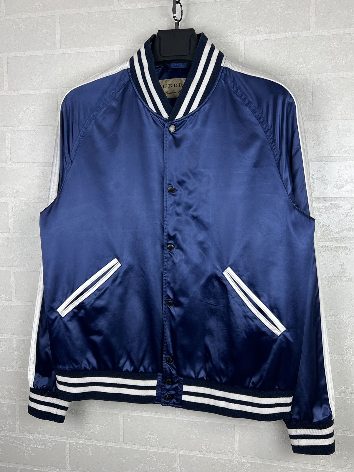 Burberry BURBERRY Bomber Jacket Lidington Nylon Satin Navy Men's Size US XL / EU 56 / 4 - 3 Thumbnail