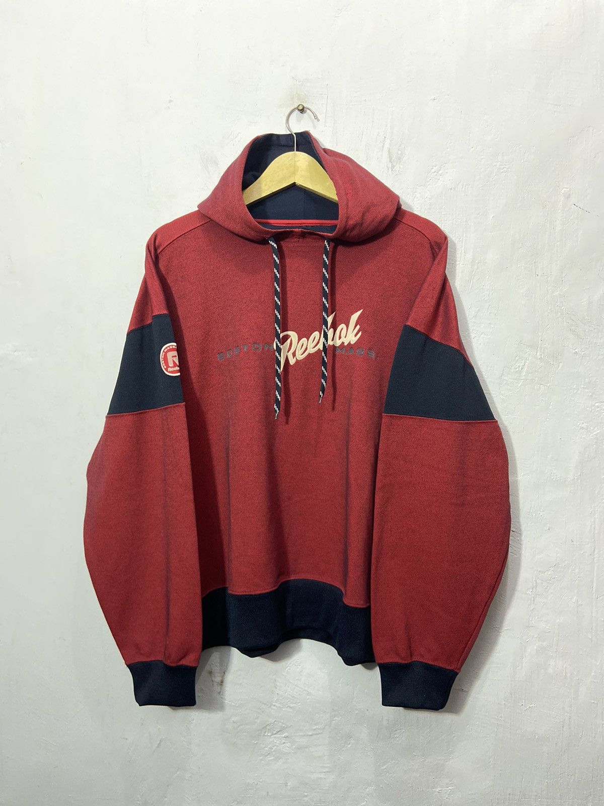Reebok Reebok Boston Mass Embroidered Pullover Hoodie Boxy Fit Size US L / EU 52-54 / 3 - 1 Thumbnail
