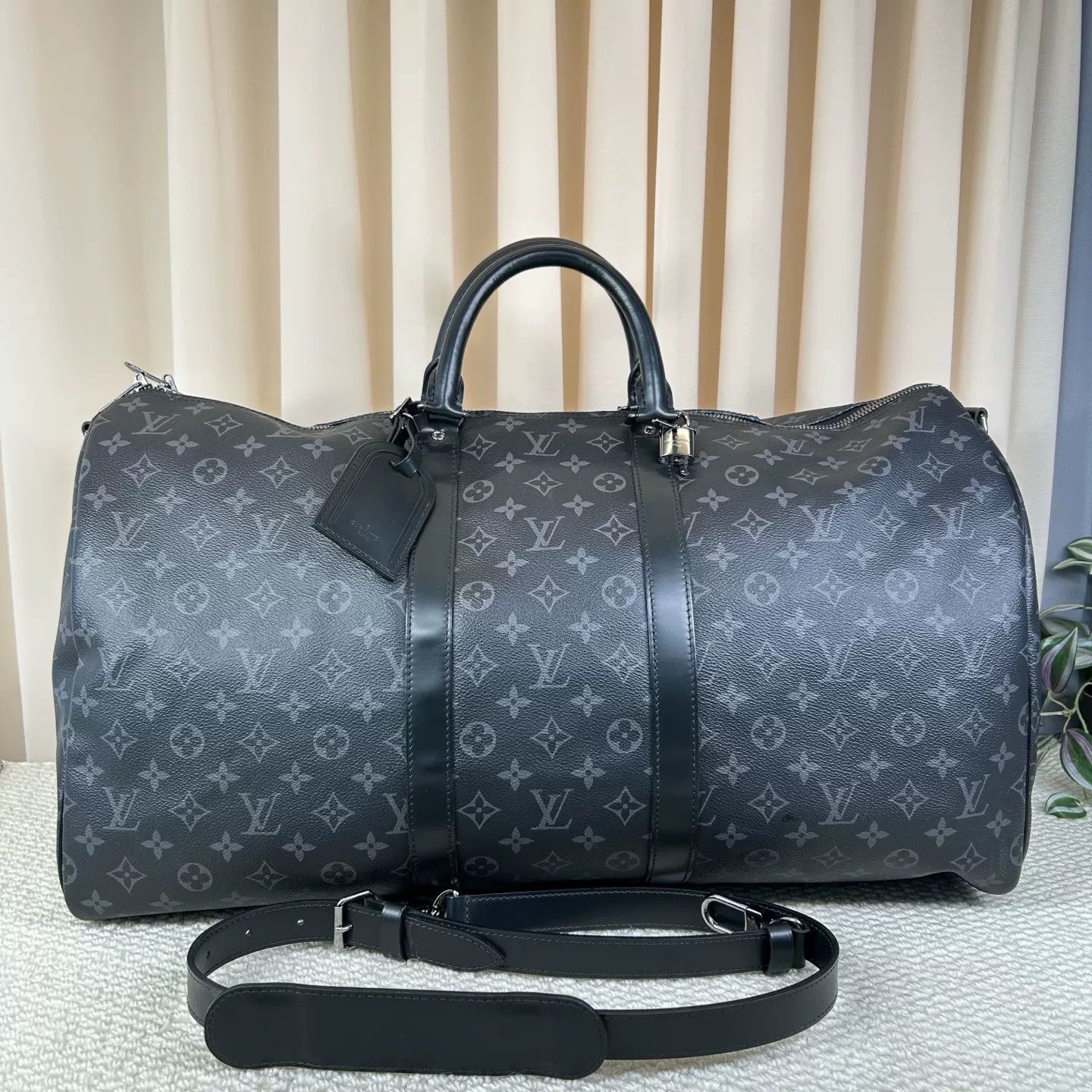 Louis Vuitton Pre-loved Bag Very good condition Size ONE SIZE - 1 Thumbnail
