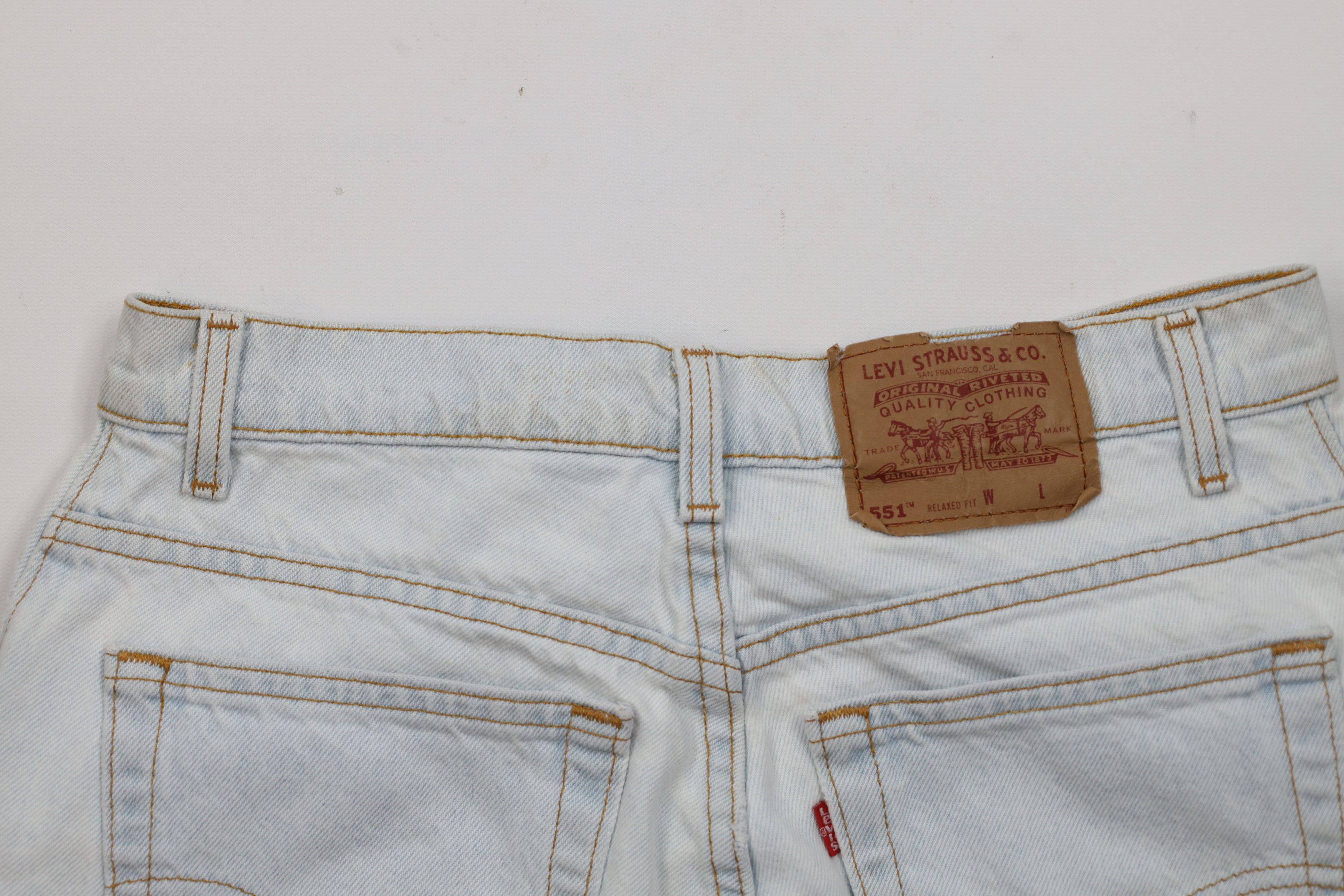 Levi's Vintage 90s Levis 551 Relaxed Denim Jean Shorts Jorts USA Size 34" / US 12 / IT 48 - 12 Thumbnail