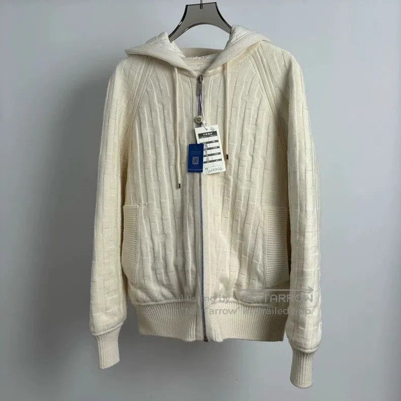 Hermes Hermes White Cashmere Hooded Coat. Size US XS / EU 42 / 0 - 2 Thumbnail