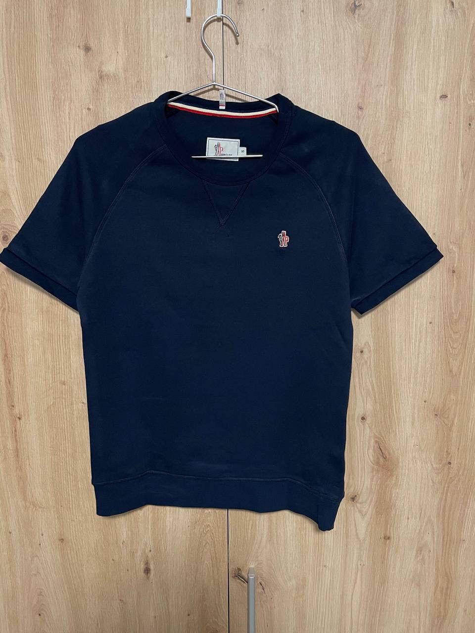 Moncler Moncler Grenoble Tshirt Size S Havy Blue Tee Size US S / EU 44-46 / 1 - 1 Thumbnail