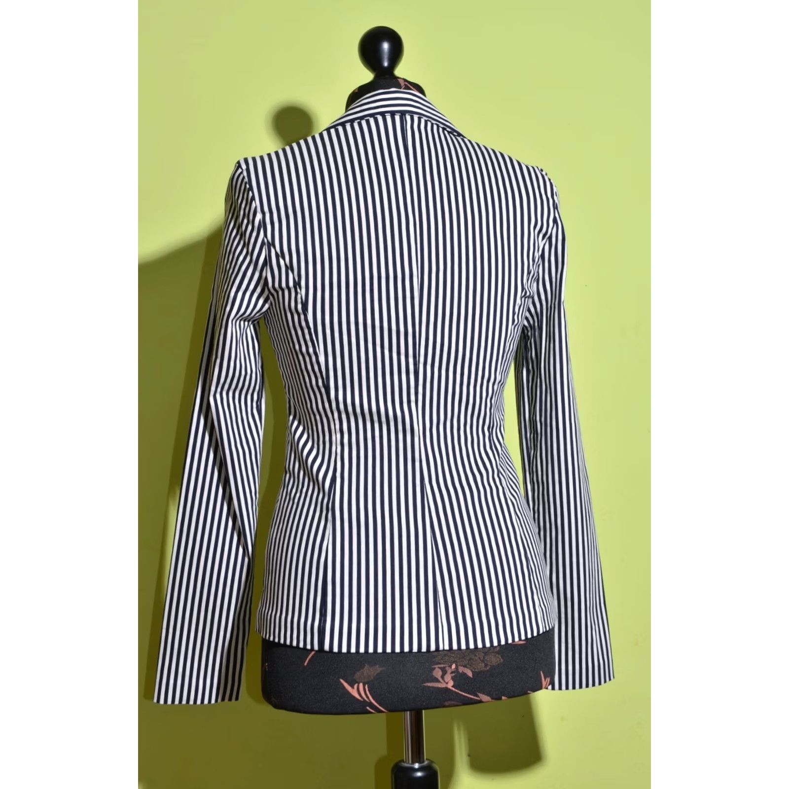 Joseph Ribkoff Joseph Ribkoff Women's Full Zip Striped Jacket UK8 IT40 Regular XS? Size M / US 6-8 / IT 42-44 - 3 Thumbnail