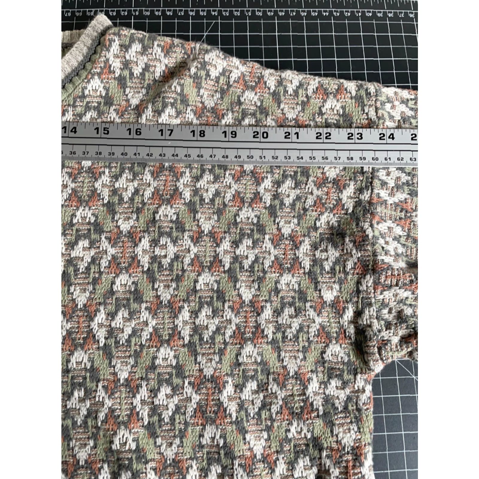 Vintage Crossings Sweater Mens Large Beig e Green Diamond Pattern 90s Textured Cotton-Acrylic Knit Crew Neck Vintage Pullover Casual Size US L / EU 52-54 / 3 - 7 Thumbnail