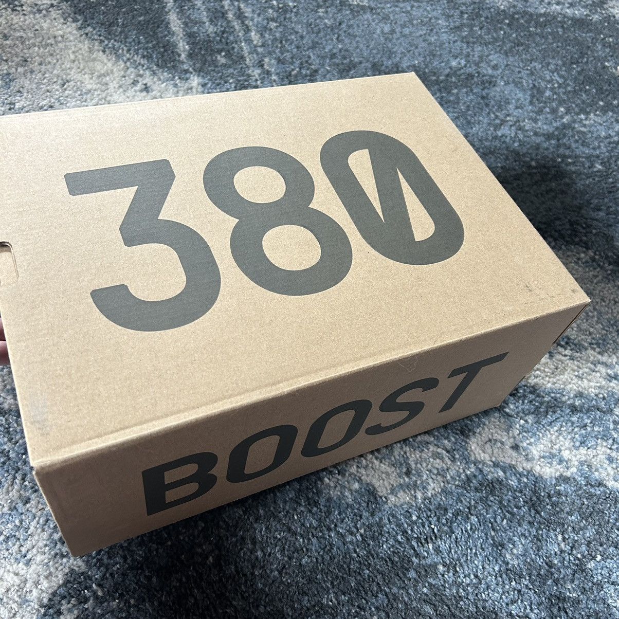 Adidas × Kanye West YEEZY BOOST 380 ALiEN BLUE REFLECTiVE GLOW GREEN PRiMEKNiT Size US 10 / EU 43 - 12 Thumbnail