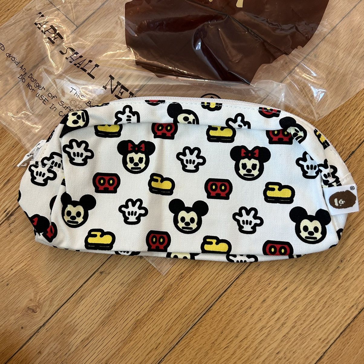 Bape Bape x Disney Pouch Very Limited Item Size ONE SIZE - 2 Thumbnail