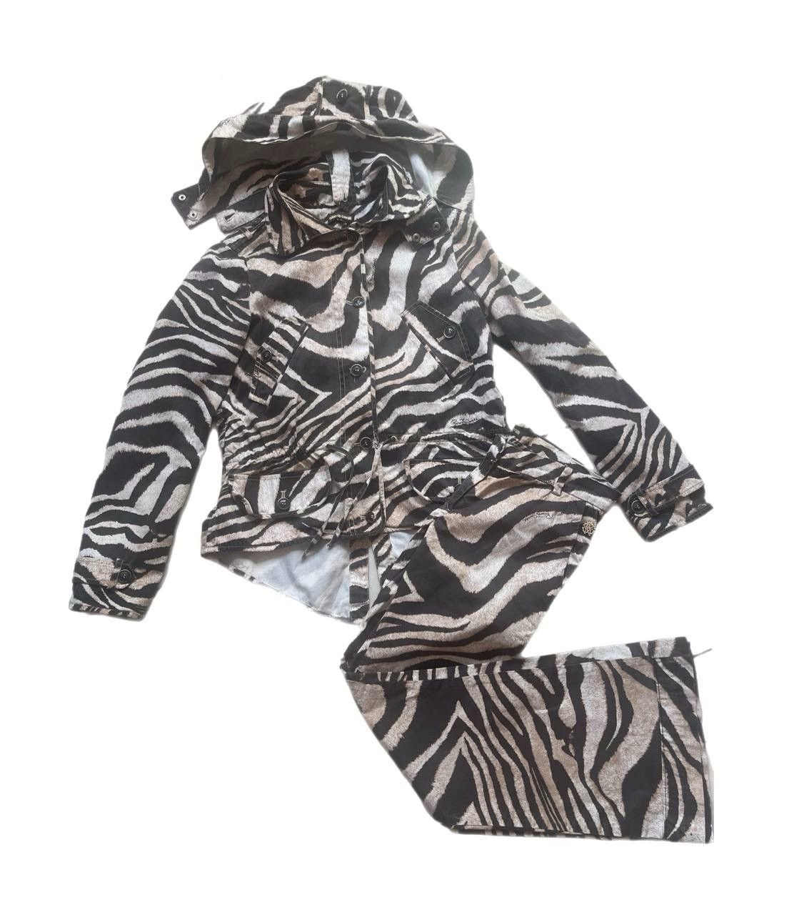 Roberto Cavalli Roberto Cavalli limited suit Size XS / US 0-2 / IT 36-38 - 1 Thumbnail