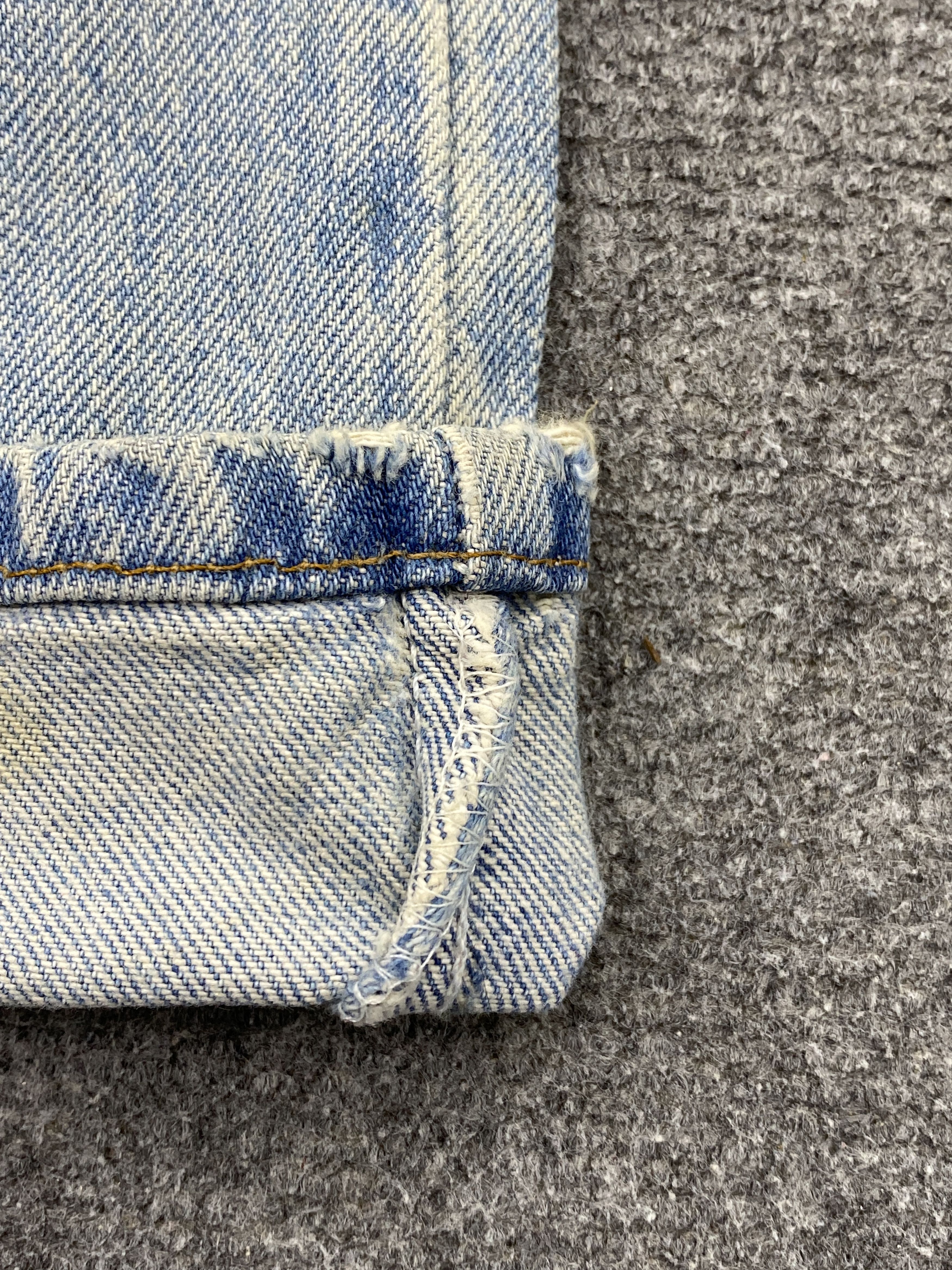 Levi's × Vintage Vintage 90s Levi's 505 Light Washed Denim Jeans Size US 35 - 9 Thumbnail