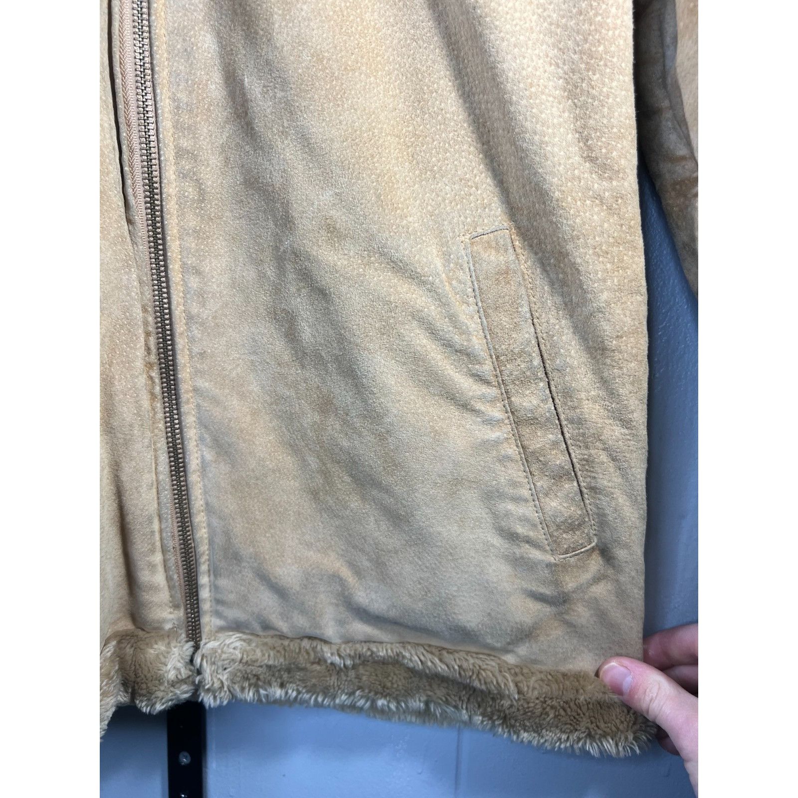 Wilsons Leather Vintage Wilsons Leather Jacket Womens Suede Sherpa Lined She Size M / US 6-8 / IT 42-44 - 6 Thumbnail