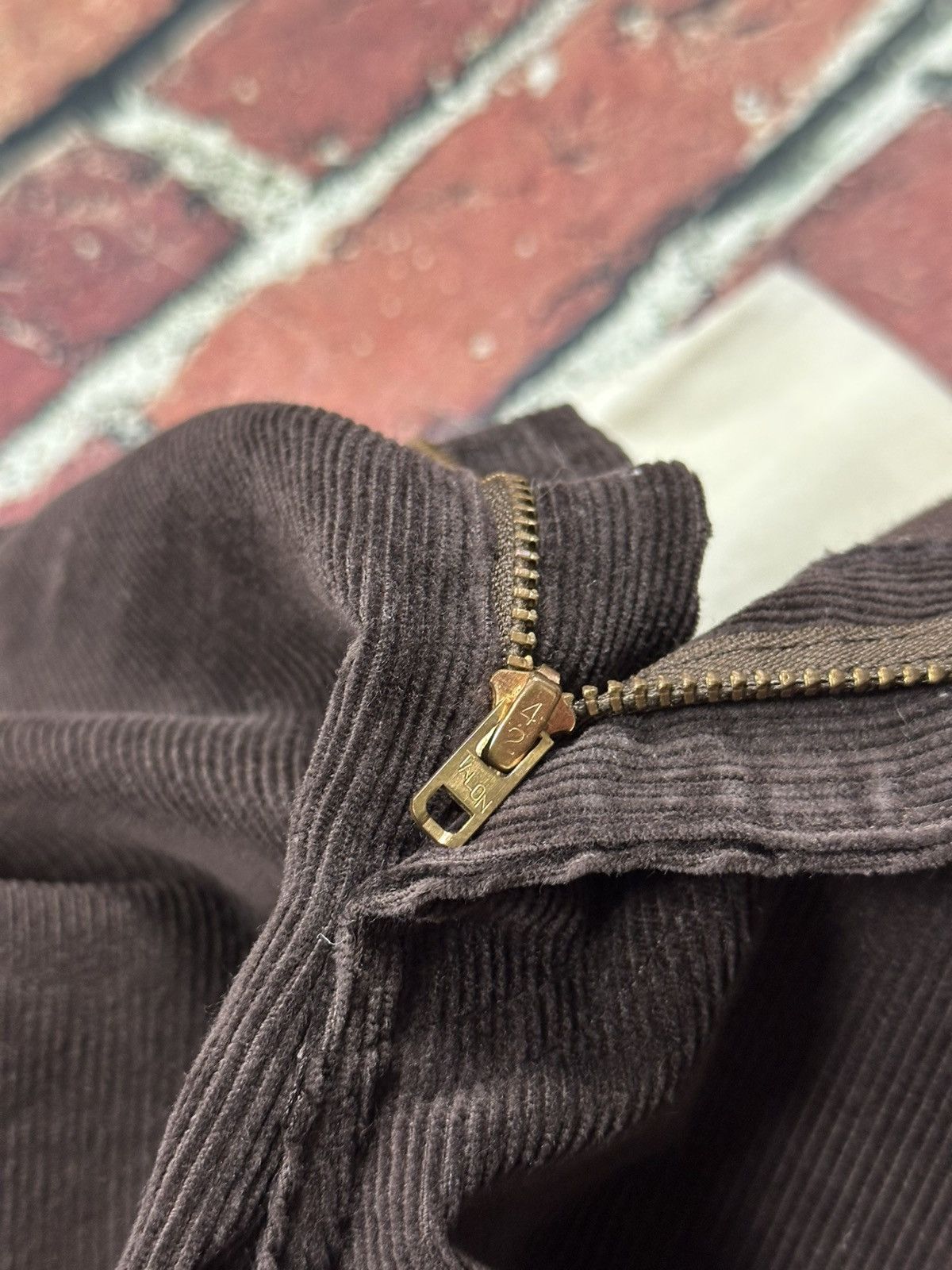Levi's Vintage Levis 519 Corduroy Pants Talon 80s 33x30 Bootcut Size US 33 - 11 Thumbnail