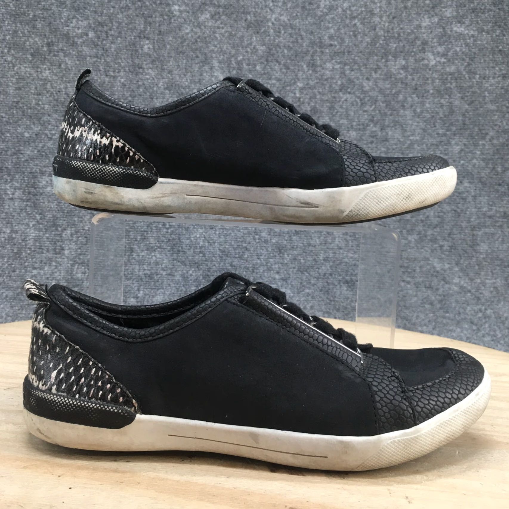 Calvin Klein Calvin Klein Sneakers Womens 6.5M Black Tanita Low Top Lace Up Casual Shoes 34E1504 Size M / US 6-8 / IT 42-44 - 2 Thumbnail