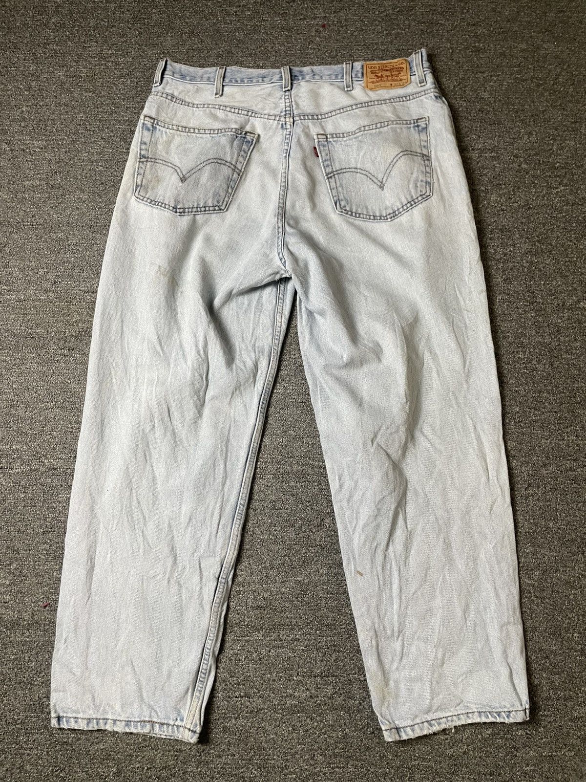 Levi's × Vintage Levis 560 Comfort Fit Ripped Jeans (106) Size US 36 / EU 52 - 10 Thumbnail