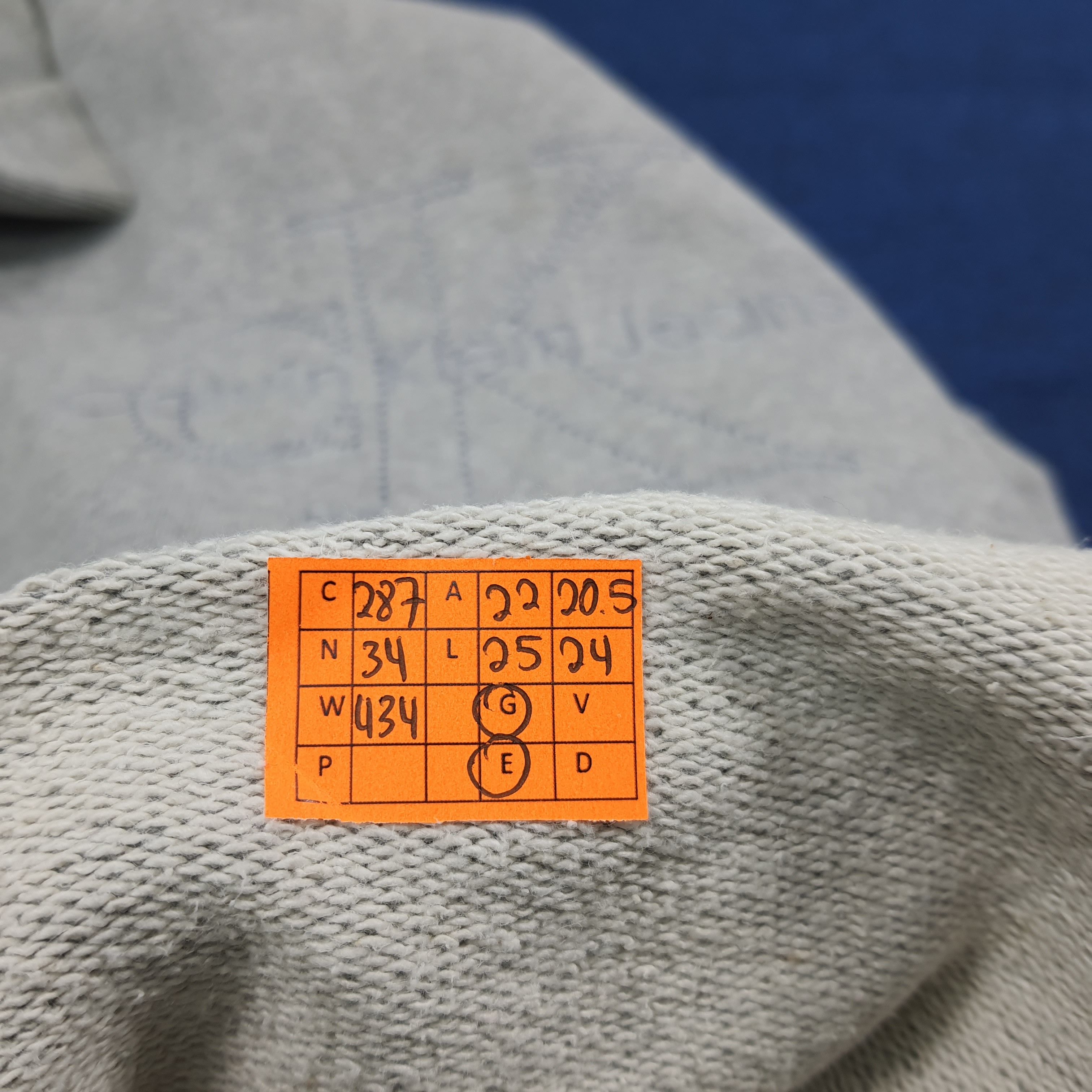 Calvin Klein Vintage Calvin Klein Sweatshirt Embroidered Logo C287N34 Size US M / EU 48-50 / 2 - 8 Thumbnail