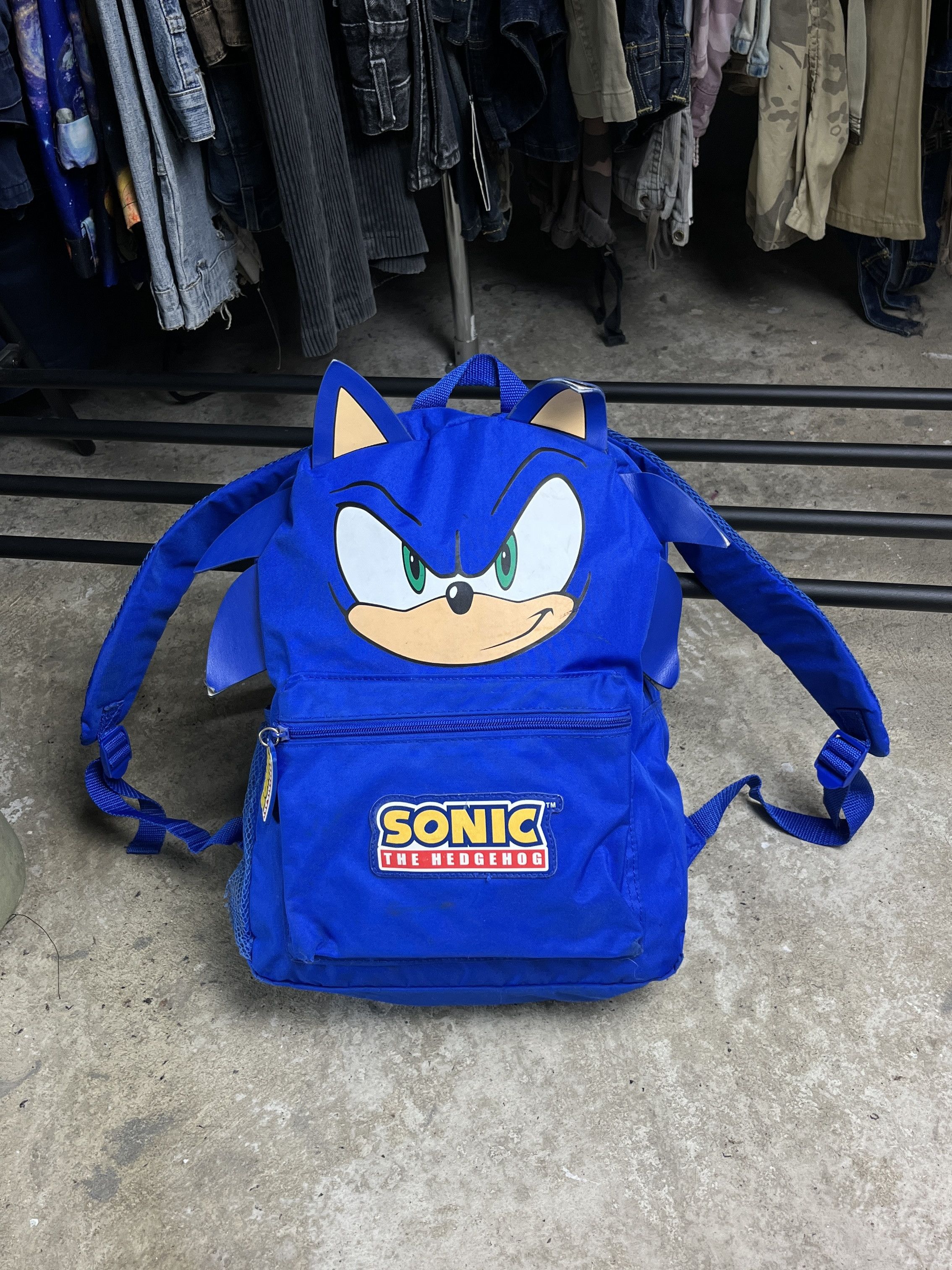 Vintage 2000s SONIC THE HEDGEHOG FACE BACKPACK - № 6204 Size ONE SIZE - 1 Thumbnail