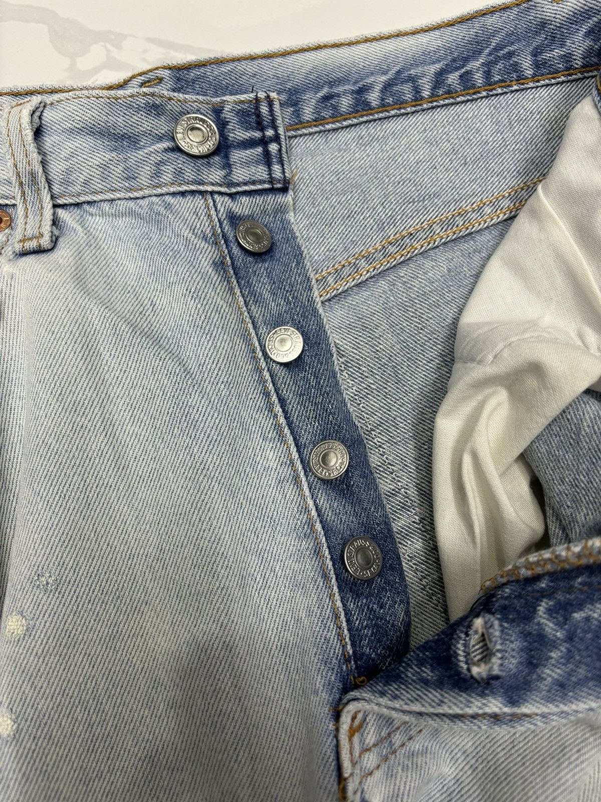Levi's VINTAGE LEVIS 501 PAINTER JEANS DISTRESSED DENIM Size US 30 / EU 46 - 10 Thumbnail
