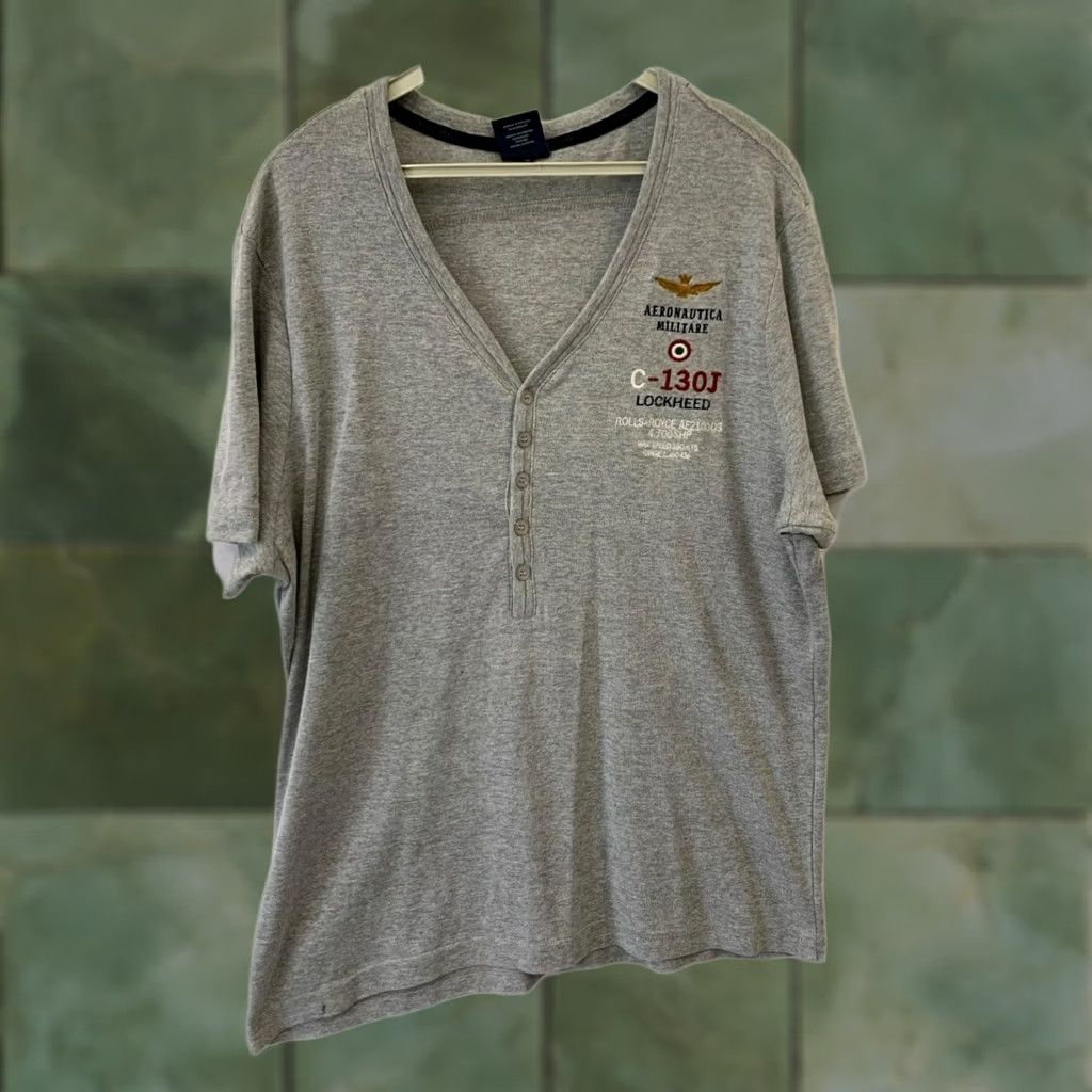 Aeronautica Militare Aeronautica Militare Mens XL Grey Henley T-Shirt C-130J Lockheed Italian Air#238 Size US XL / EU 56 / 4 - 1 Thumbnail