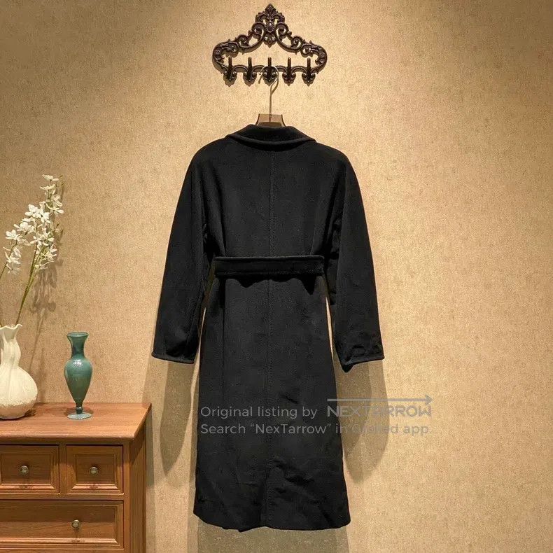 Max Mara Max Mara Black Wool Coat Size XS / US 0-2 / IT 36-38 - 2 Thumbnail