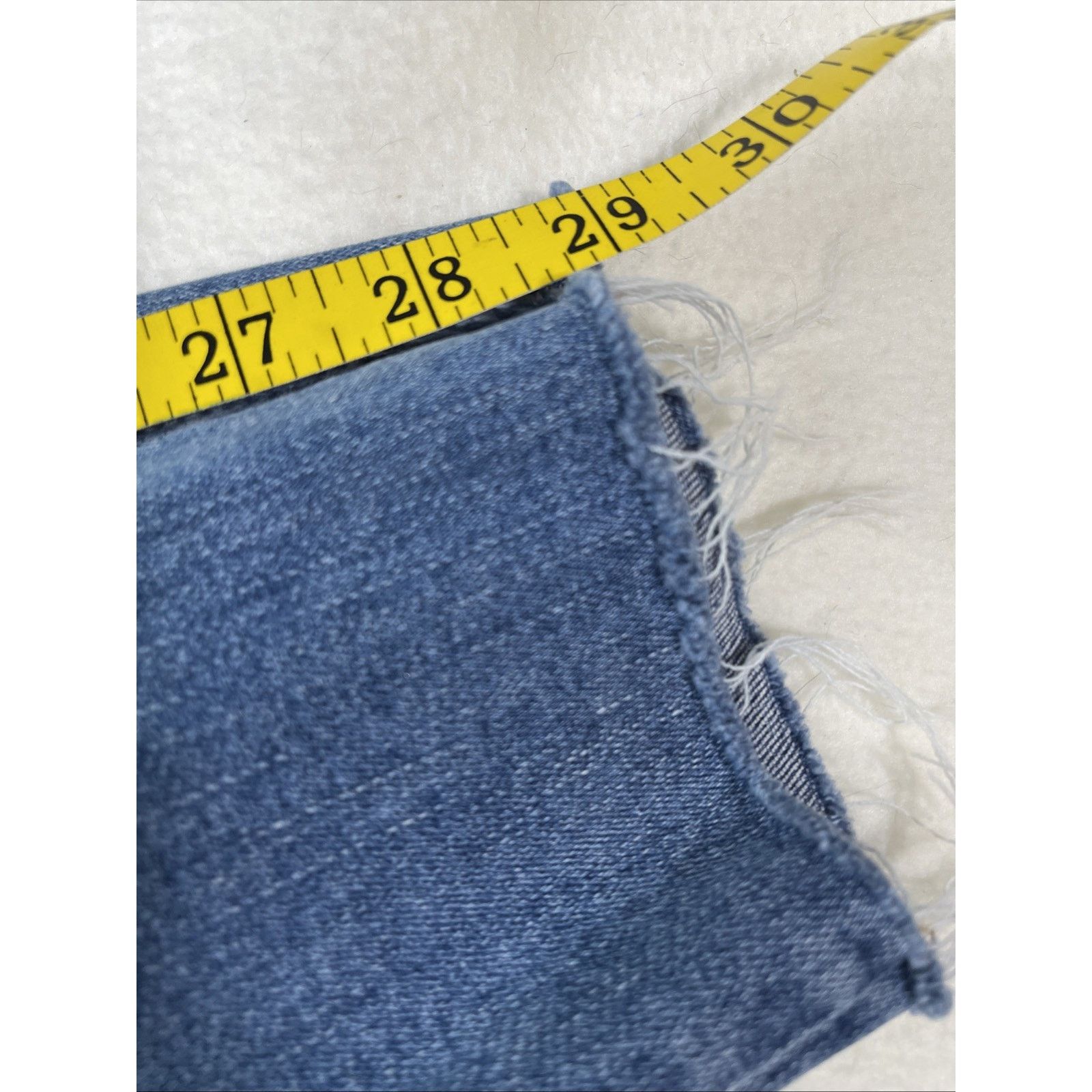 Paige Paige Margot Skinny Frayed Fly Denim Buttonfly Jean Size 25 Size 25" / US 0 / IT 36 - 9 Thumbnail