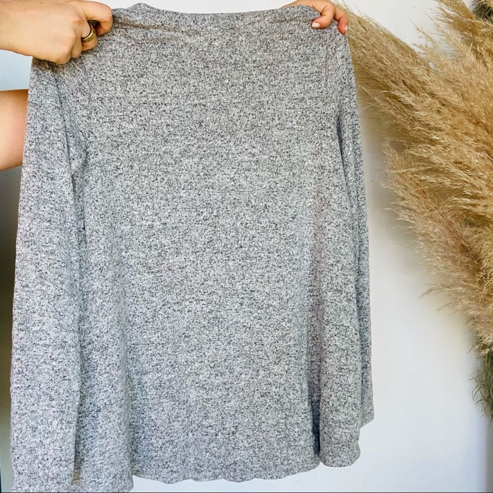 Forever 21 FOREVER 21 Gray Grey White Woven Sweater Knit Top Shirt Size M / US 6-8 / IT 42-44 - 6 Thumbnail