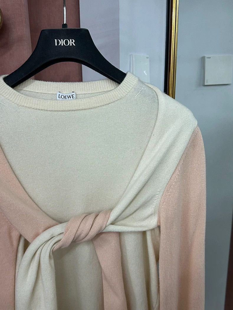 Loewe LOEWE White and pink color palette with cashmere long slee Size XS / US 0-2 / IT 36-38 - 2 Thumbnail