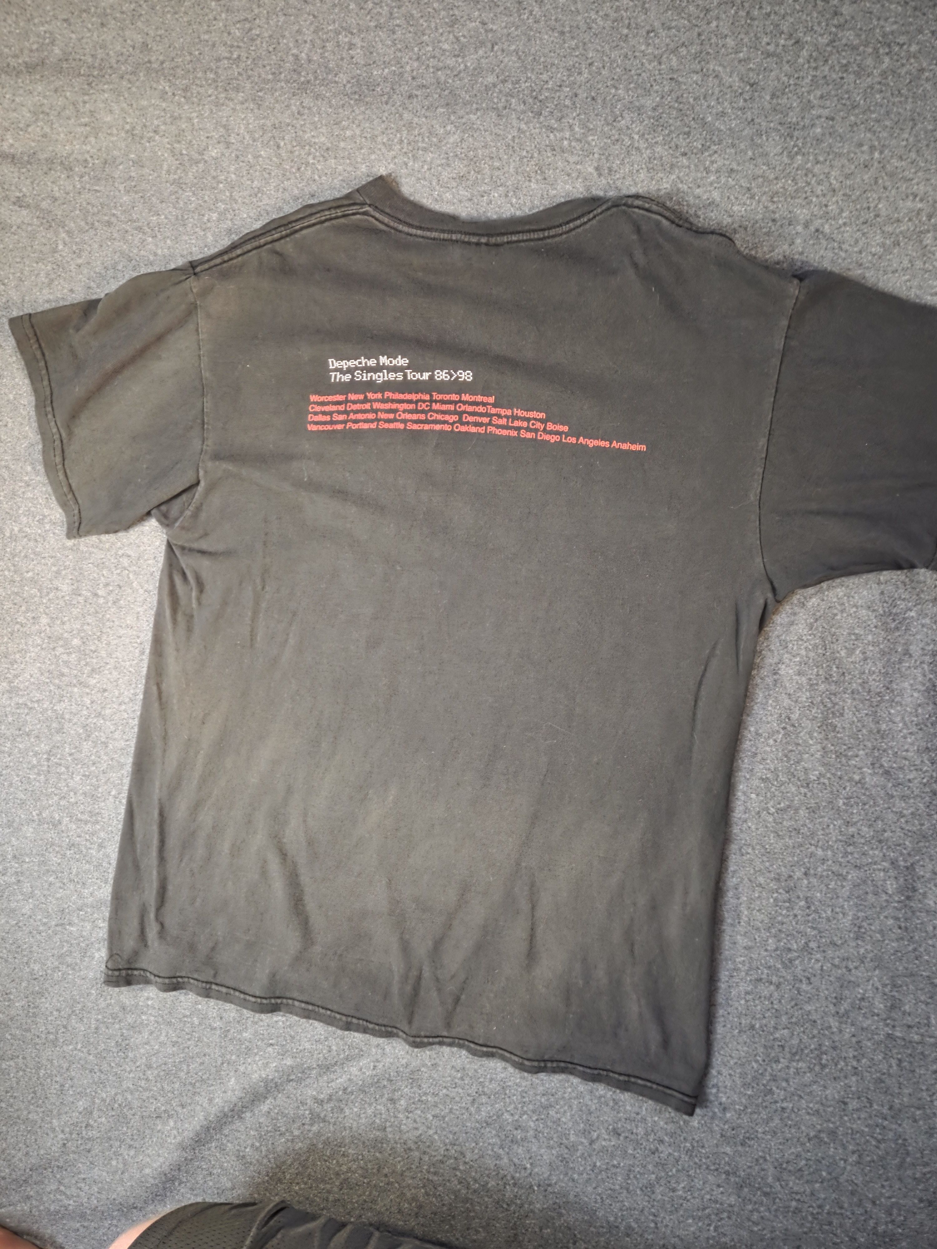 Tultex Vintage Depeche Mode 101 Tour Tee L Great Condition Original Size US L / EU 52-54 / 3 - 4 Thumbnail
