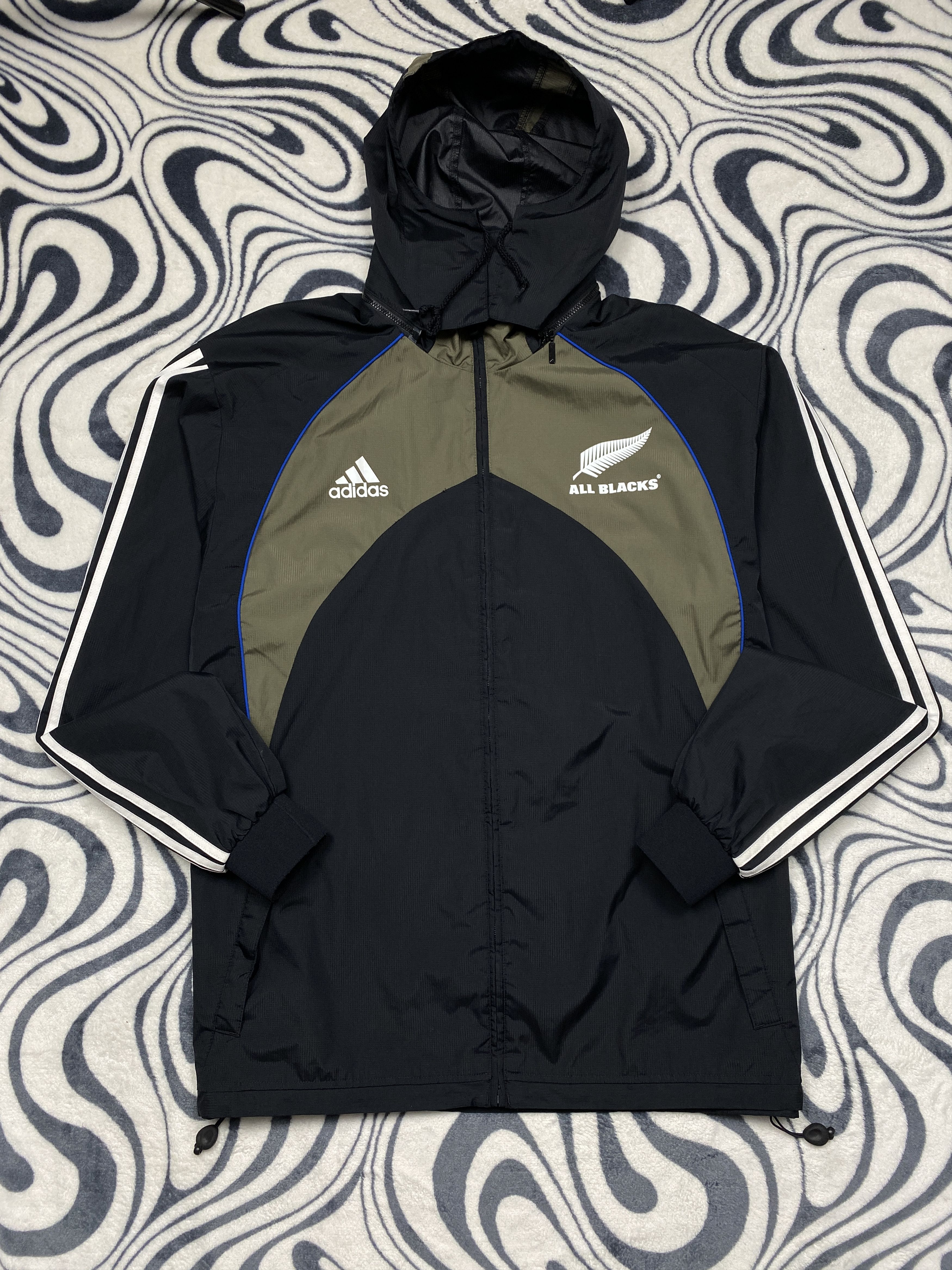 Adidas Adidas All Black Vintage Rugby Mens Windbreaker Jacket Size US XL / EU 56 / 4 - 1 Thumbnail