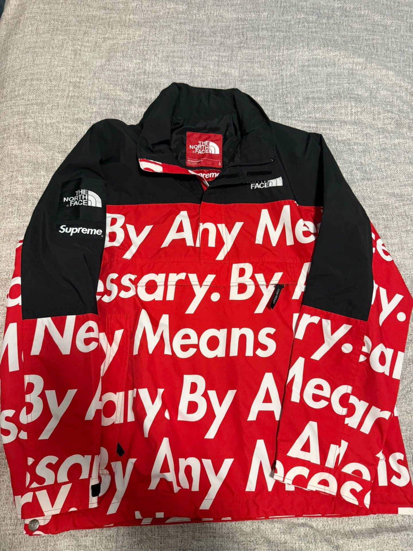 Supreme Supreme x The North Face Red Graffiti Jacket L Size US L / EU 52-54 / 3 - 1 Thumbnail