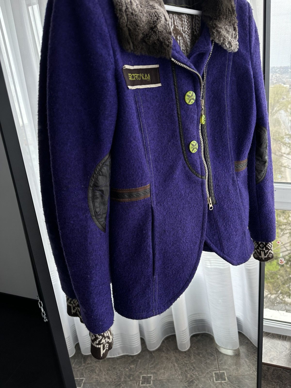 Sportalm Kitzbuhel × Vintage Vintage Sportalm Woman Wool Winter Jacket with Fur Collar Size M / US 6-8 / IT 42-44 - 9 Thumbnail