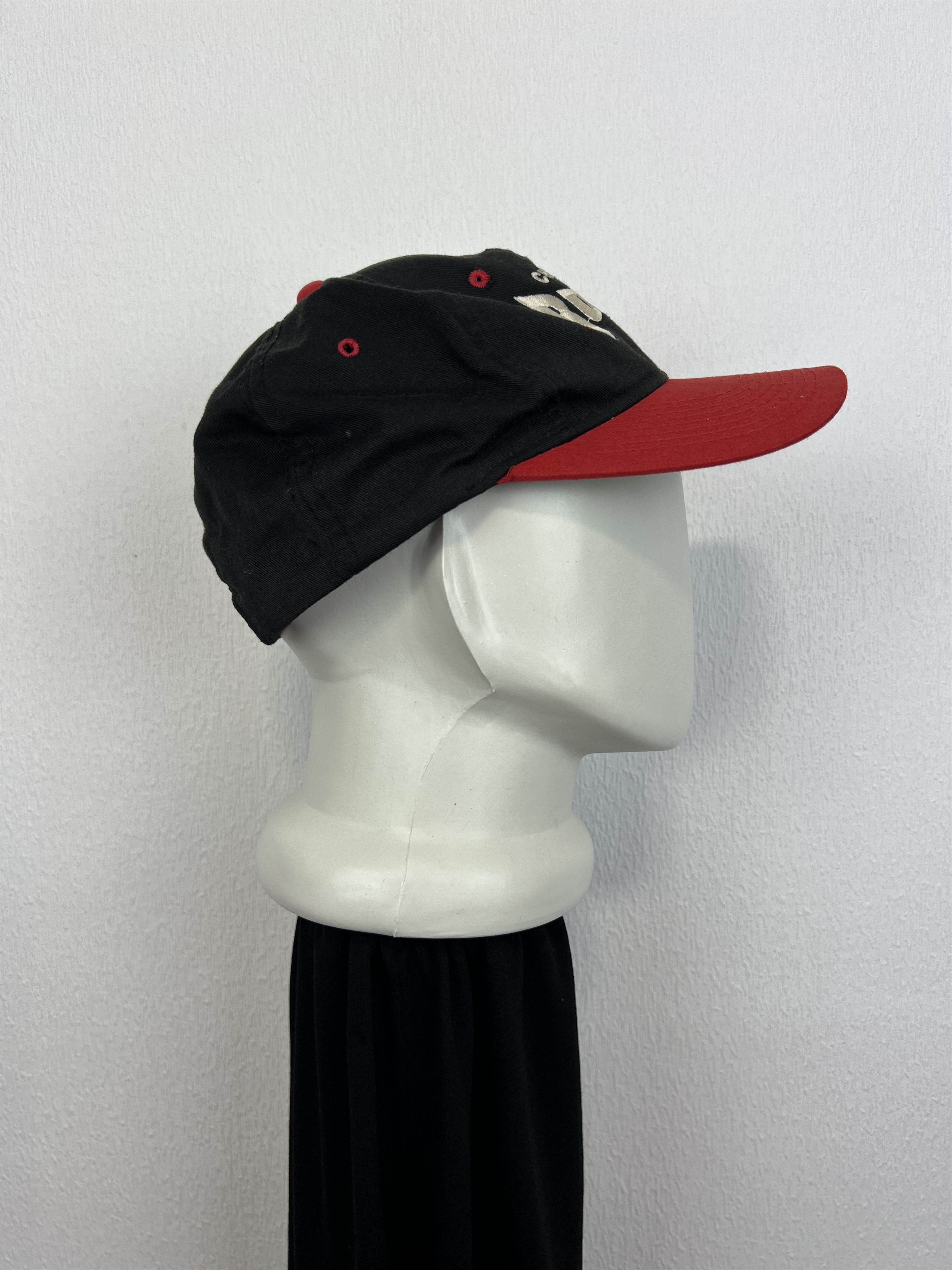 Vintage Vintage 90's Chicago Bulls NBA Cap Hat Snapback Jordan Hype Size ONE SIZE - 4 Thumbnail