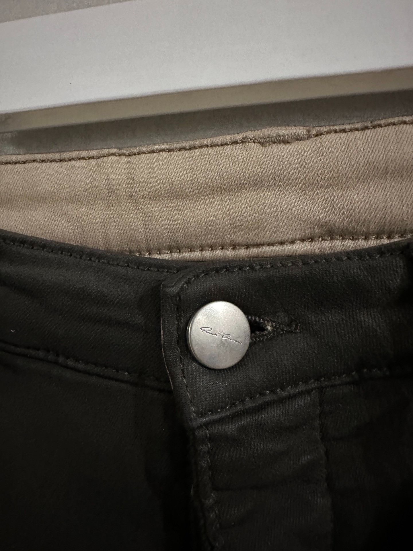 Rick Owens rick owens Graduated and slightly pulled trousers 2501-Next Size US 33 - 3 Thumbnail