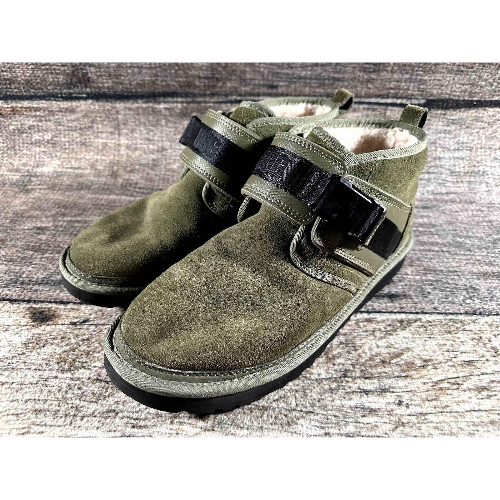 Ugg UGG Neumel SnapBack Green Suede Ankle Boots Men display picture 3