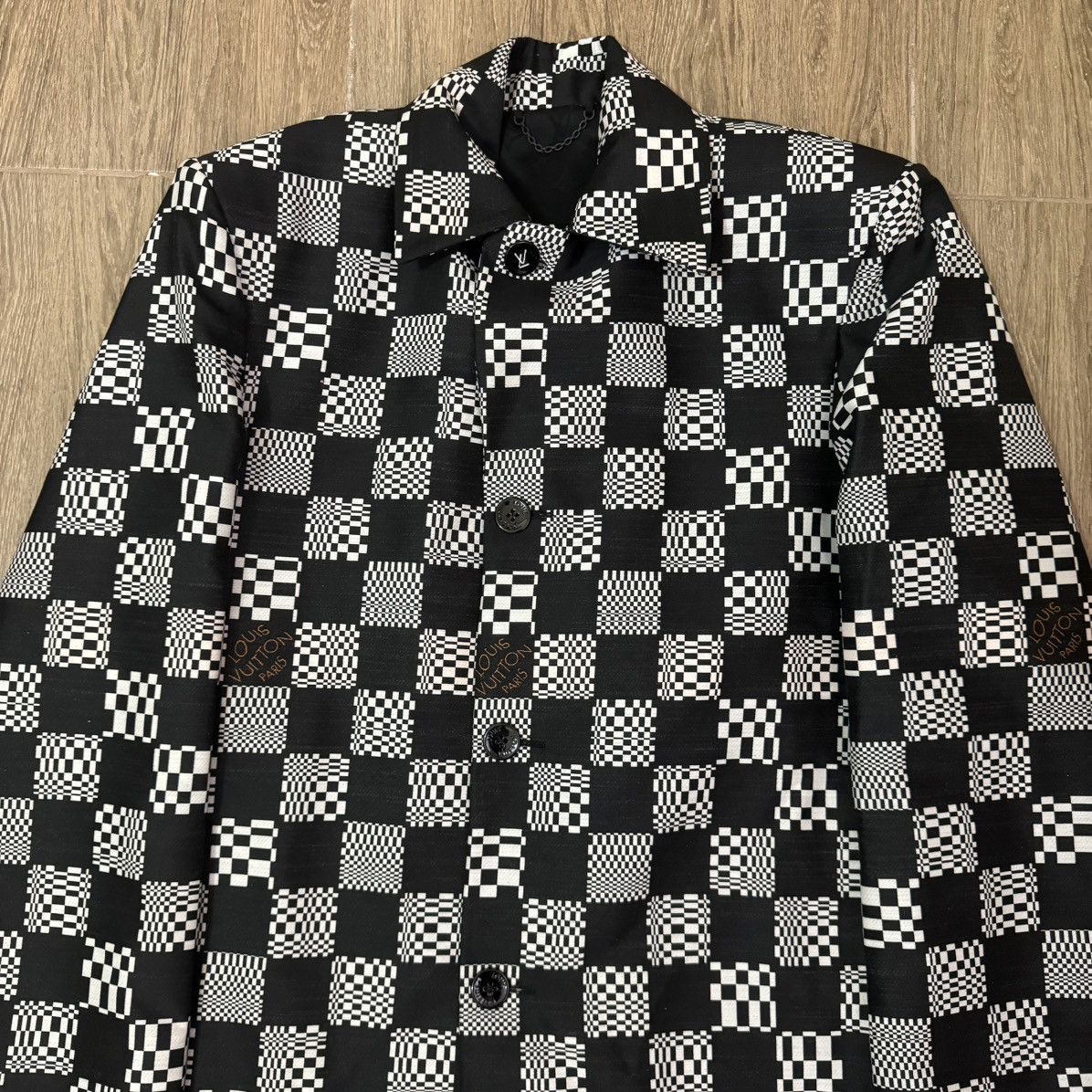 Louis Vuitton Louis Vuitton Damier Car Coat Size US M / EU 48-50 / 2 - 3 Thumbnail