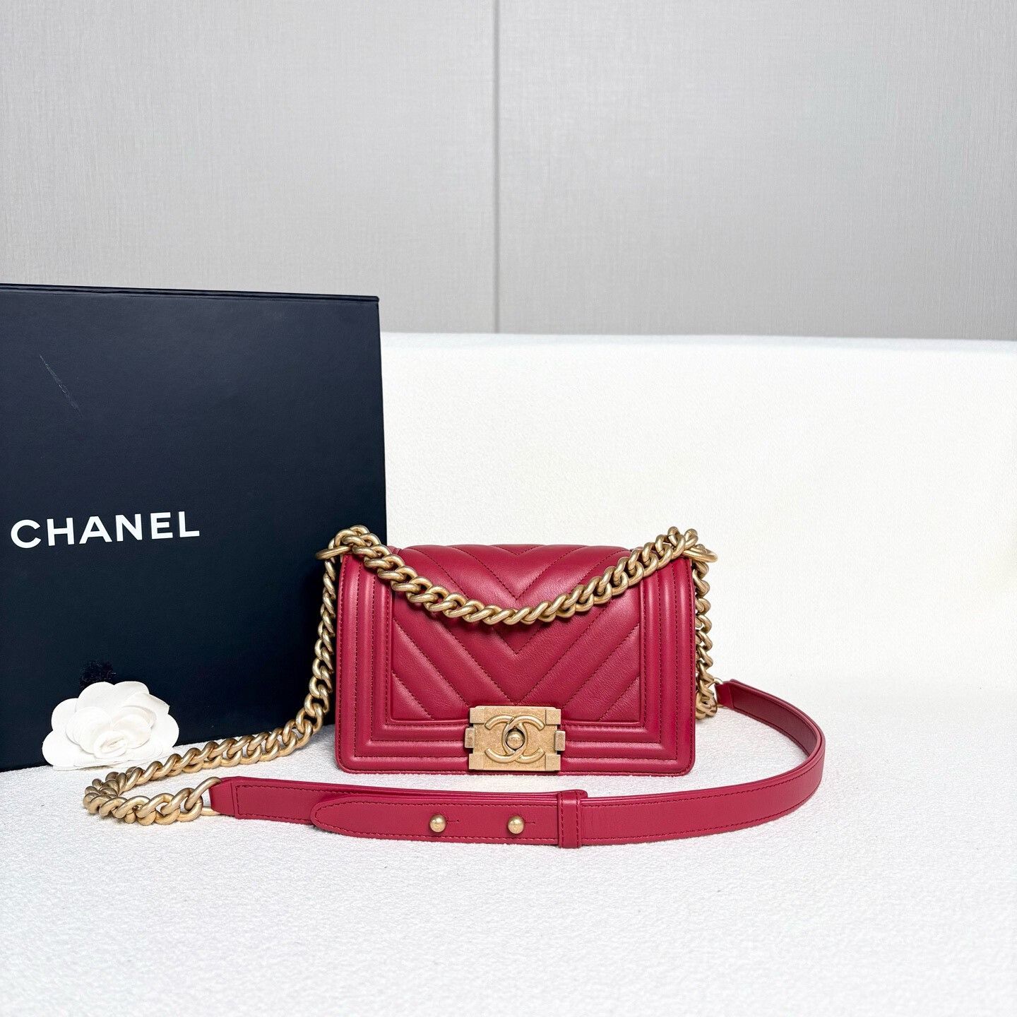 Chanel Pre-loved Bag Very good condition Size ONE SIZE - 1 Thumbnail