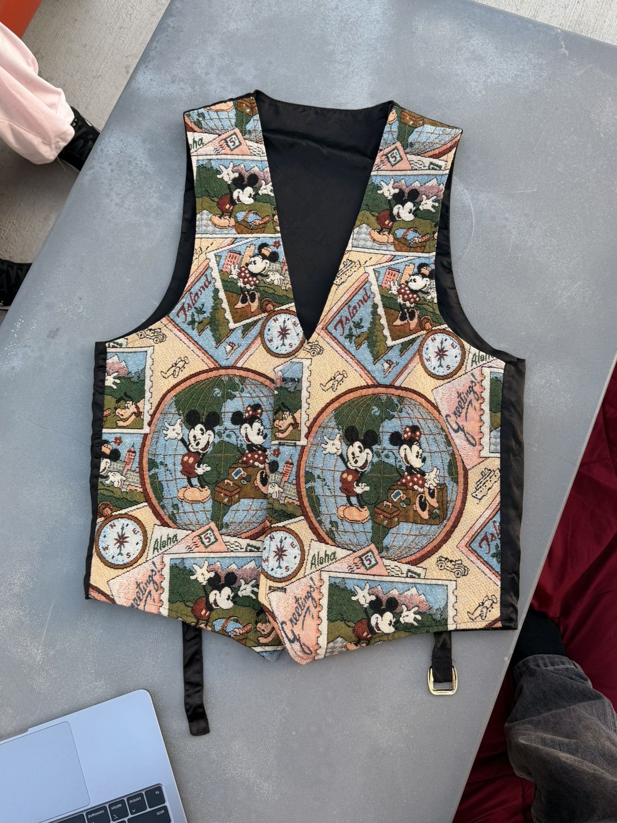 Mickey Mouse Vintage MickeyInc Tapestry Vest USA DisneyParks Exclusive Size US M / EU 48-50 / 2 - 1 Thumbnail