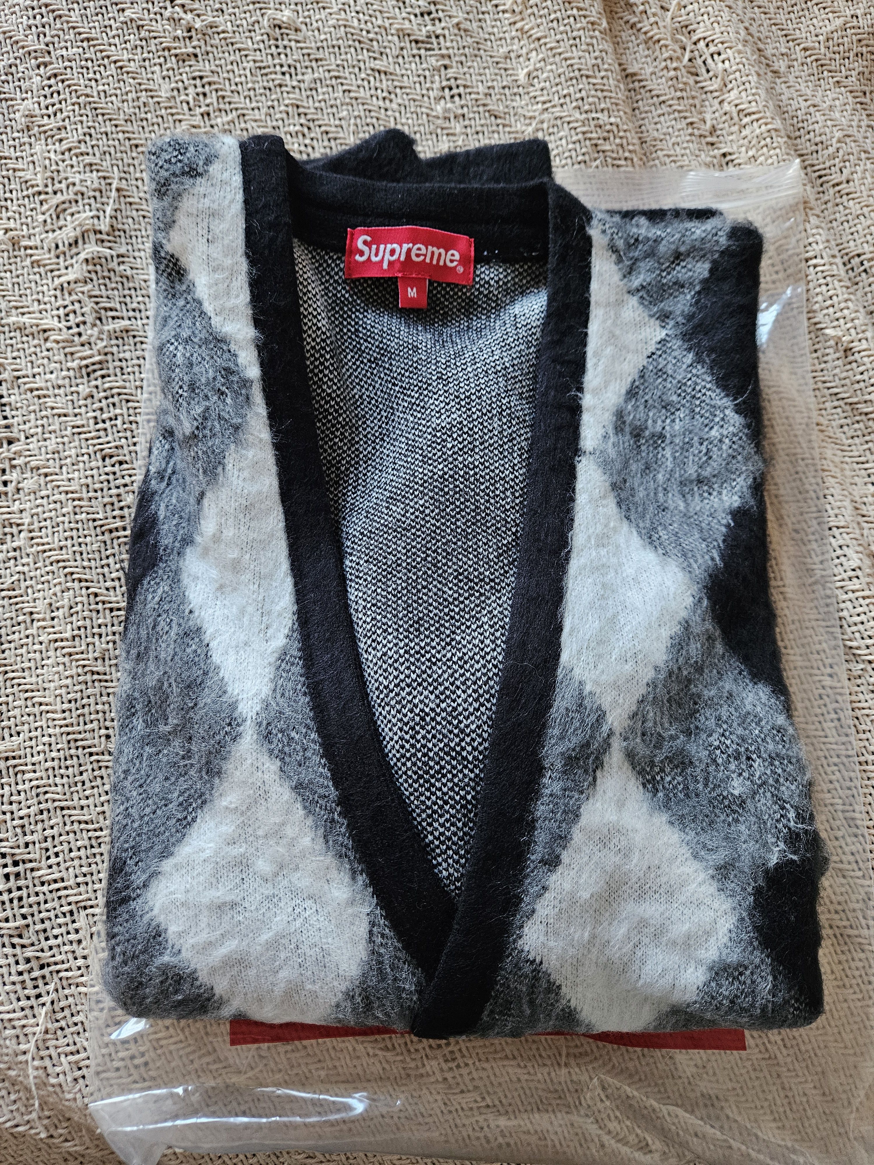 トップス 18ss Supreme Brushed Argyle Cardigan M Spring/Summer 2022 Preview – Supreme