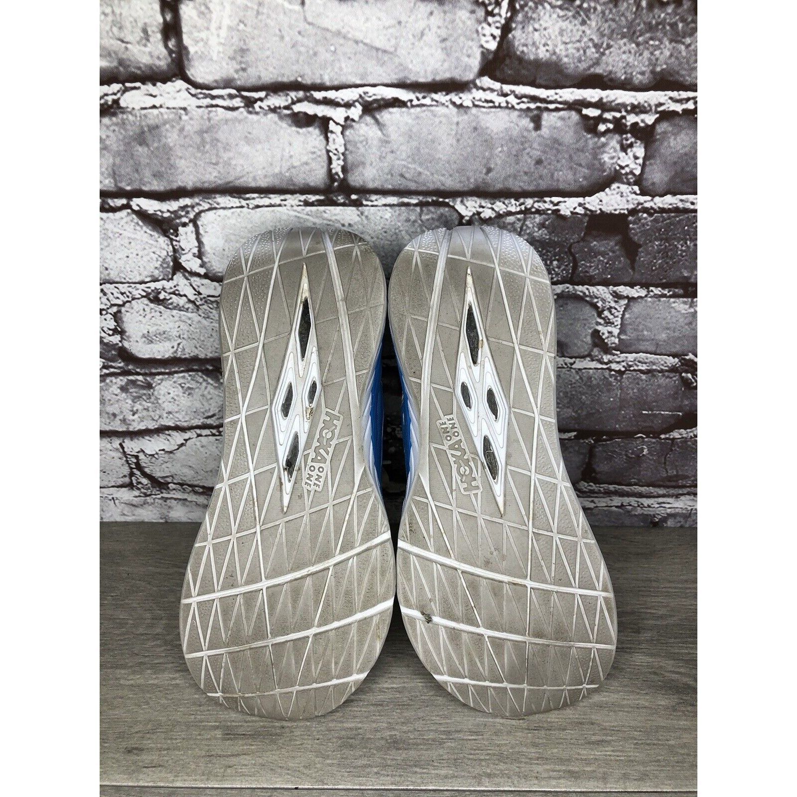 Hoka Hoka One One Carbon X Blue White Running Shoes Women 7B US/3 Size US 7 / IT 37 - 15 Thumbnail