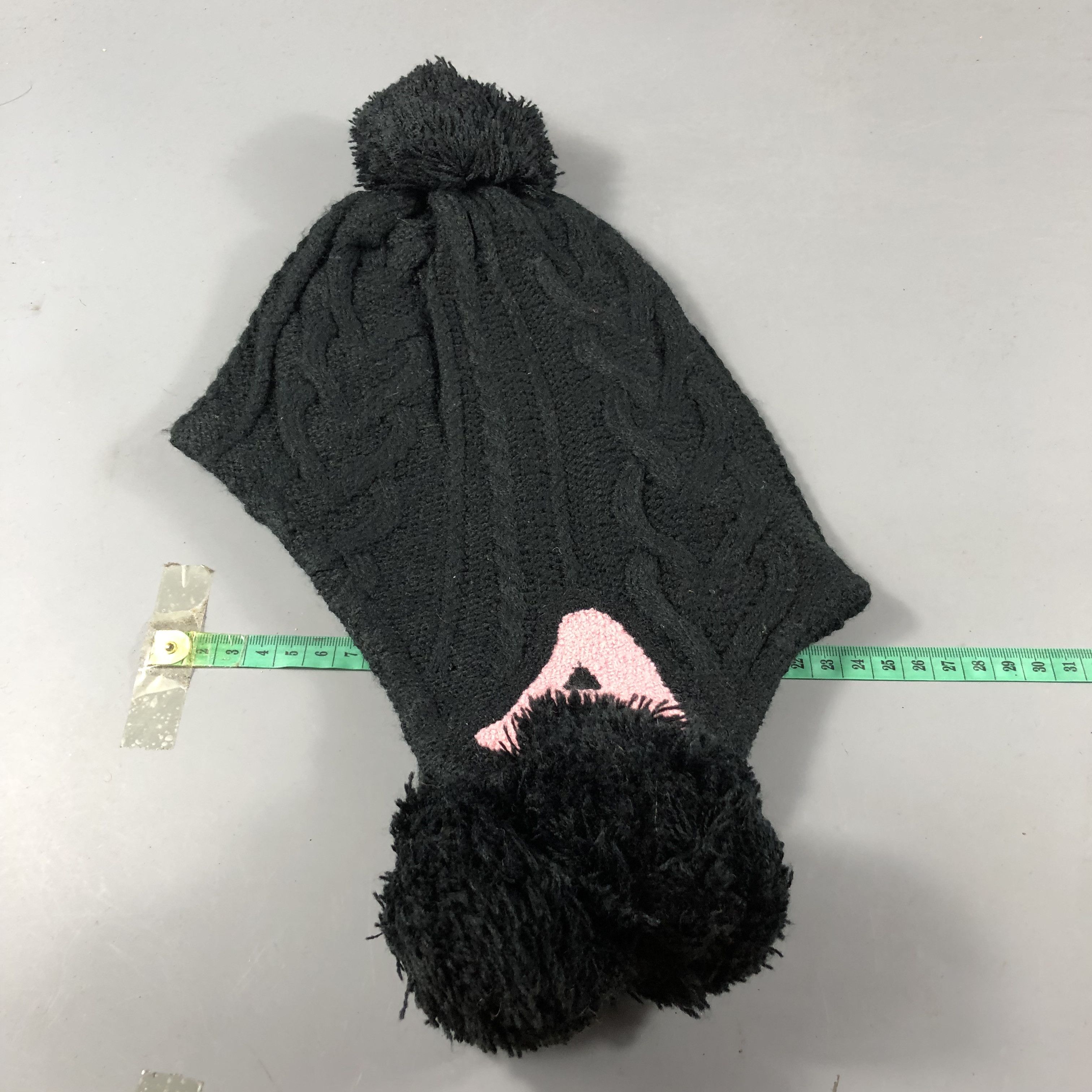 Vintage Black Cable Knit Earflap Bobble Beanie Snowcap Snow Hat B872 Size ONE SIZE - 3 Thumbnail