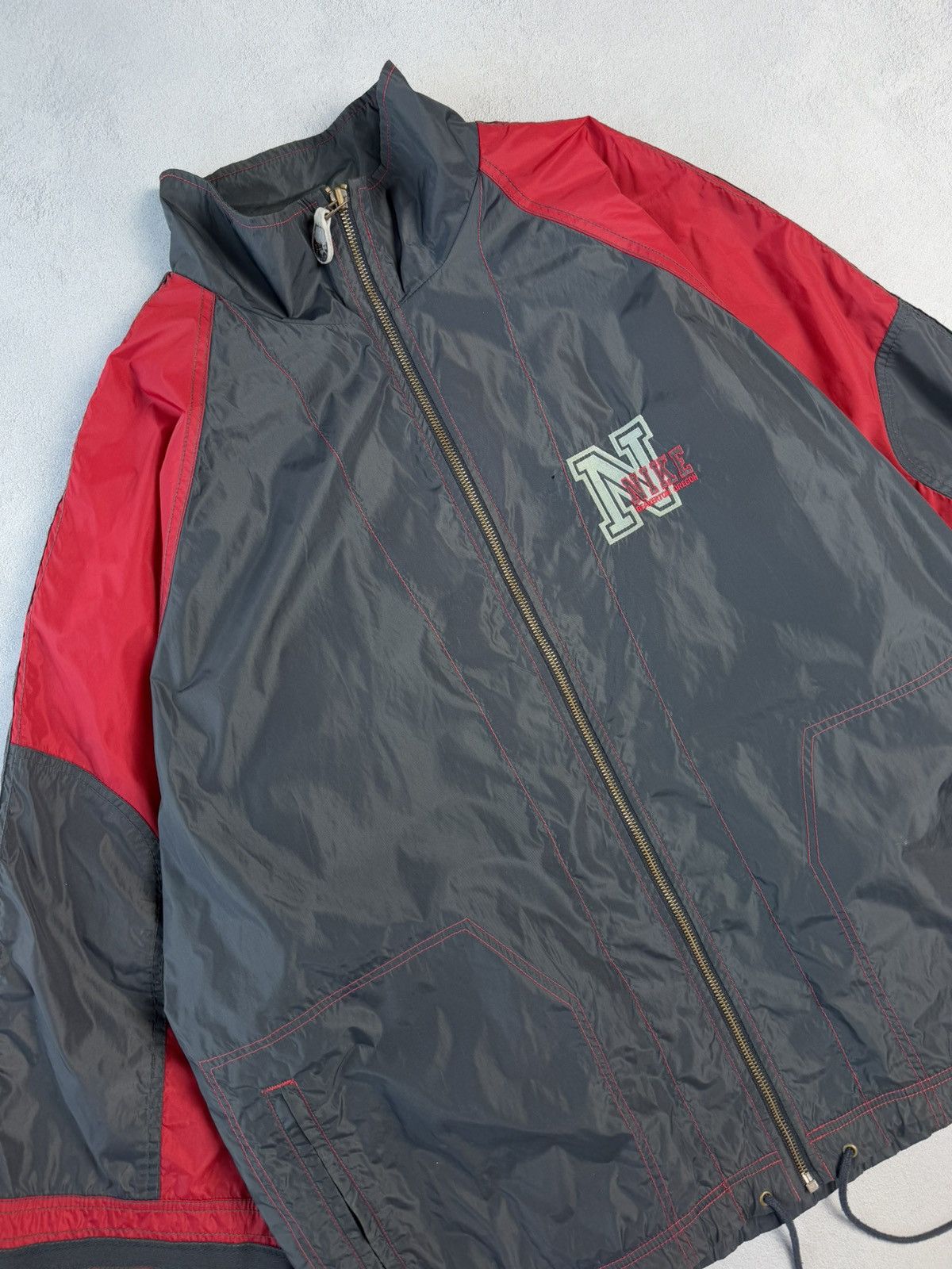 Nike Vintage 90s Nike Beaverton Oregon Nylon Track Jacket Size US L / EU 52-54 / 3 - 3 Thumbnail
