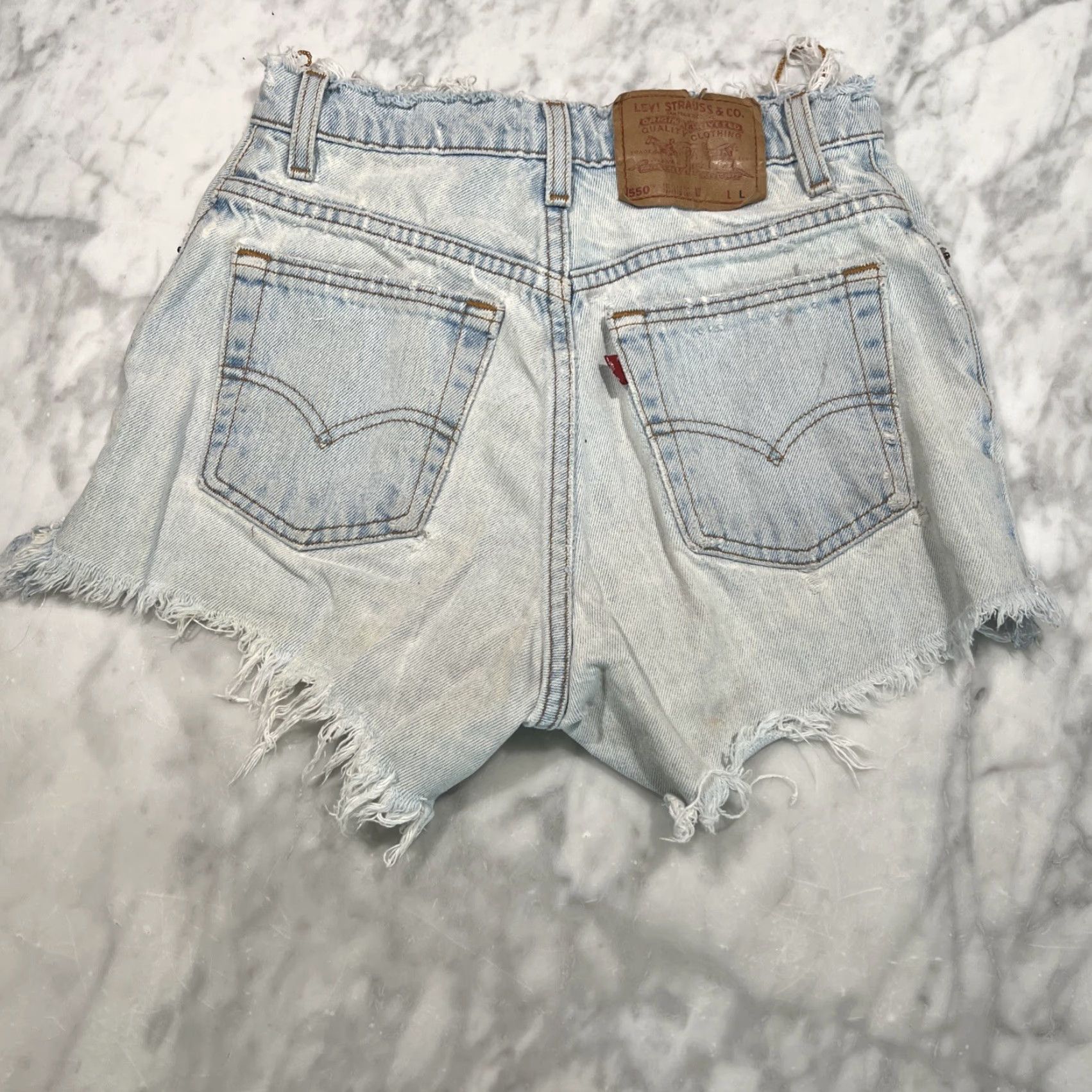Levi's VINTAGE Levi's Denim Jean Shorts Womens 26 Waist 3” Inseam Daisy Dukes Trashed Denim Shorts Jeans Daisy Duke Cut-Off 60s 70s 80s Womens Size 28" / US 6 / IT 42 - 3 Thumbnail